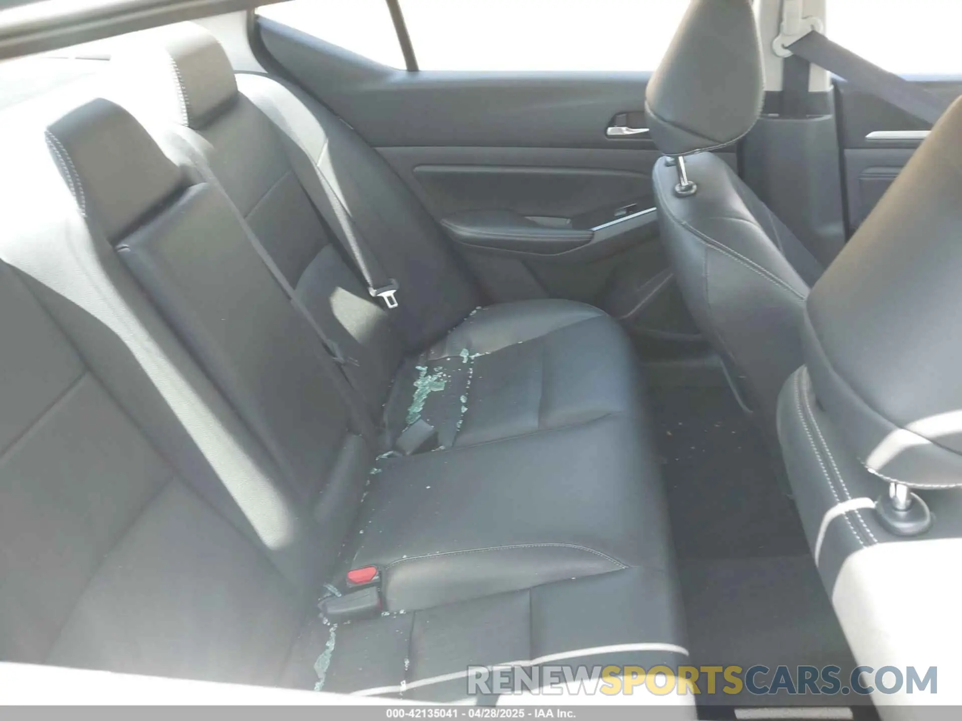 8 Photograph of a damaged car 1N4BL4EV5LC214941 NISSAN ALTIMA 2020