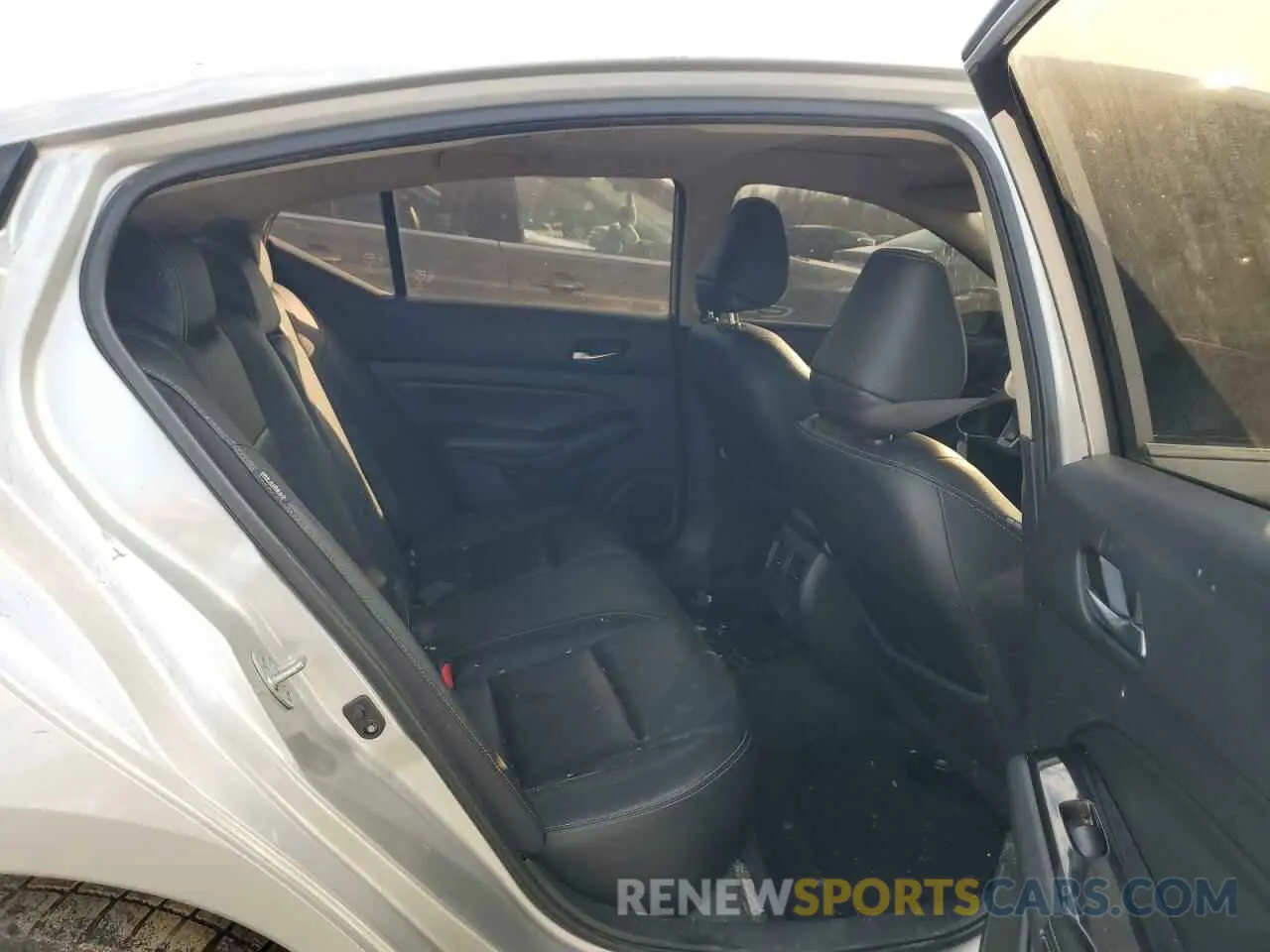10 Photograph of a damaged car 1N4BL4EV6LC186082 NISSAN ALTIMA 2020
