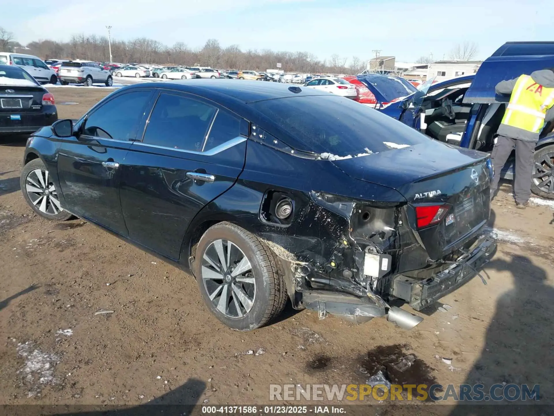 3 Фотография поврежденного автомобиля 1N4BL4EV6LC188611 NISSAN ALTIMA 2020