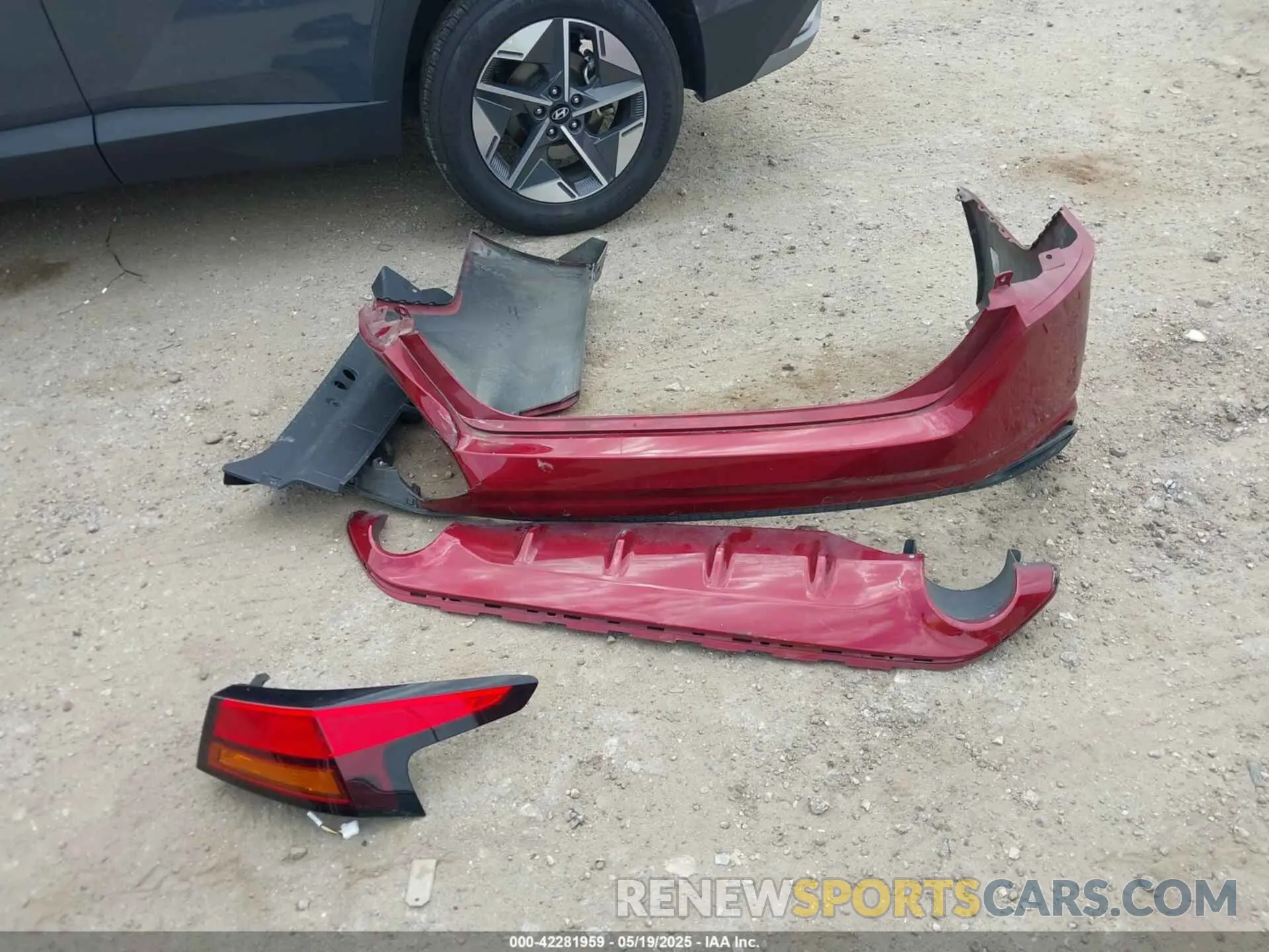 12 Photograph of a damaged car 1N4BL4EV7LC136579 NISSAN ALTIMA 2020