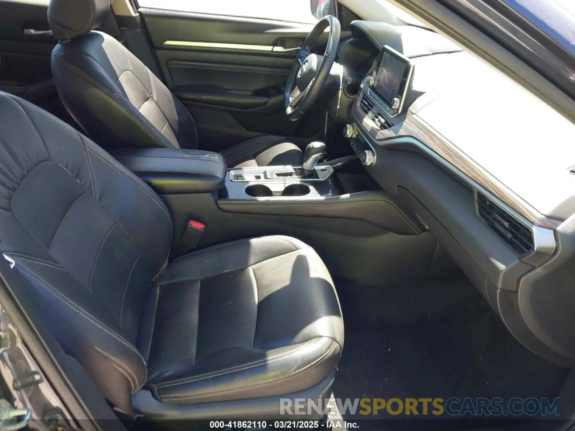 5 Photograph of a damaged car 1N4BL4EV9LC158647 NISSAN ALTIMA 2020