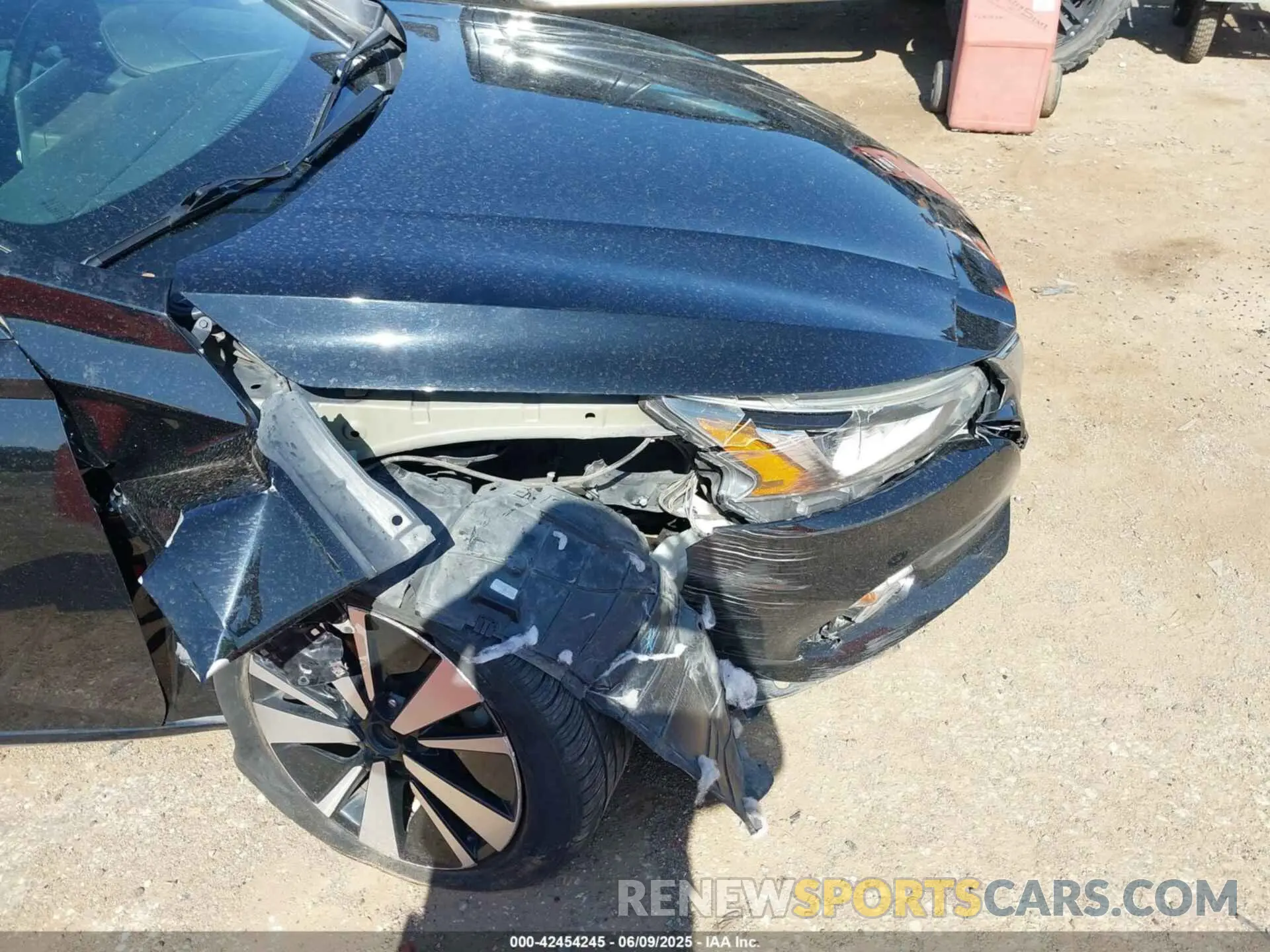 6 Photograph of a damaged car 1N4BL4EV9LC163069 NISSAN ALTIMA 2020