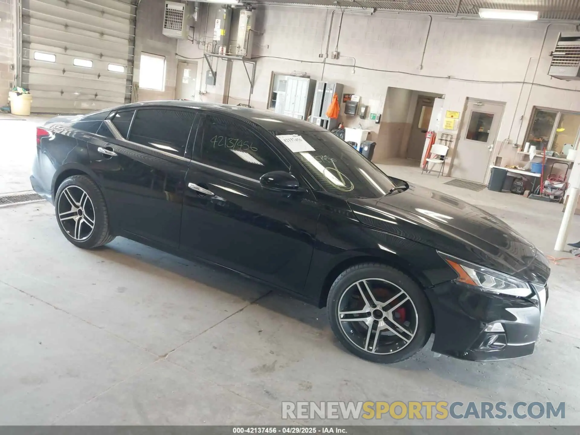 1 Photograph of a damaged car 1N4BL4EVXLC157426 NISSAN ALTIMA 2020