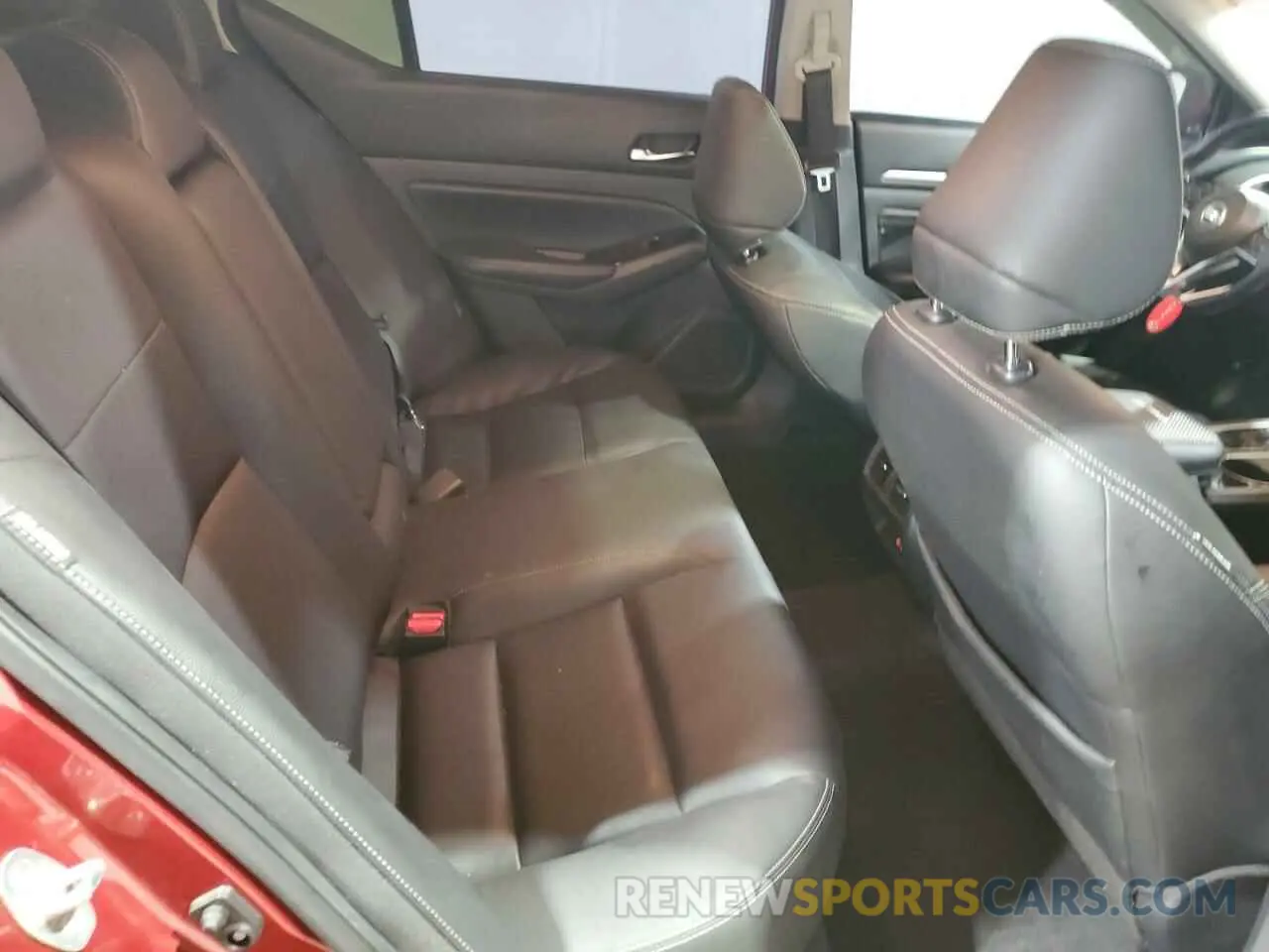 10 Photograph of a damaged car 1N4BL4FV7LN304563 NISSAN ALTIMA 2020