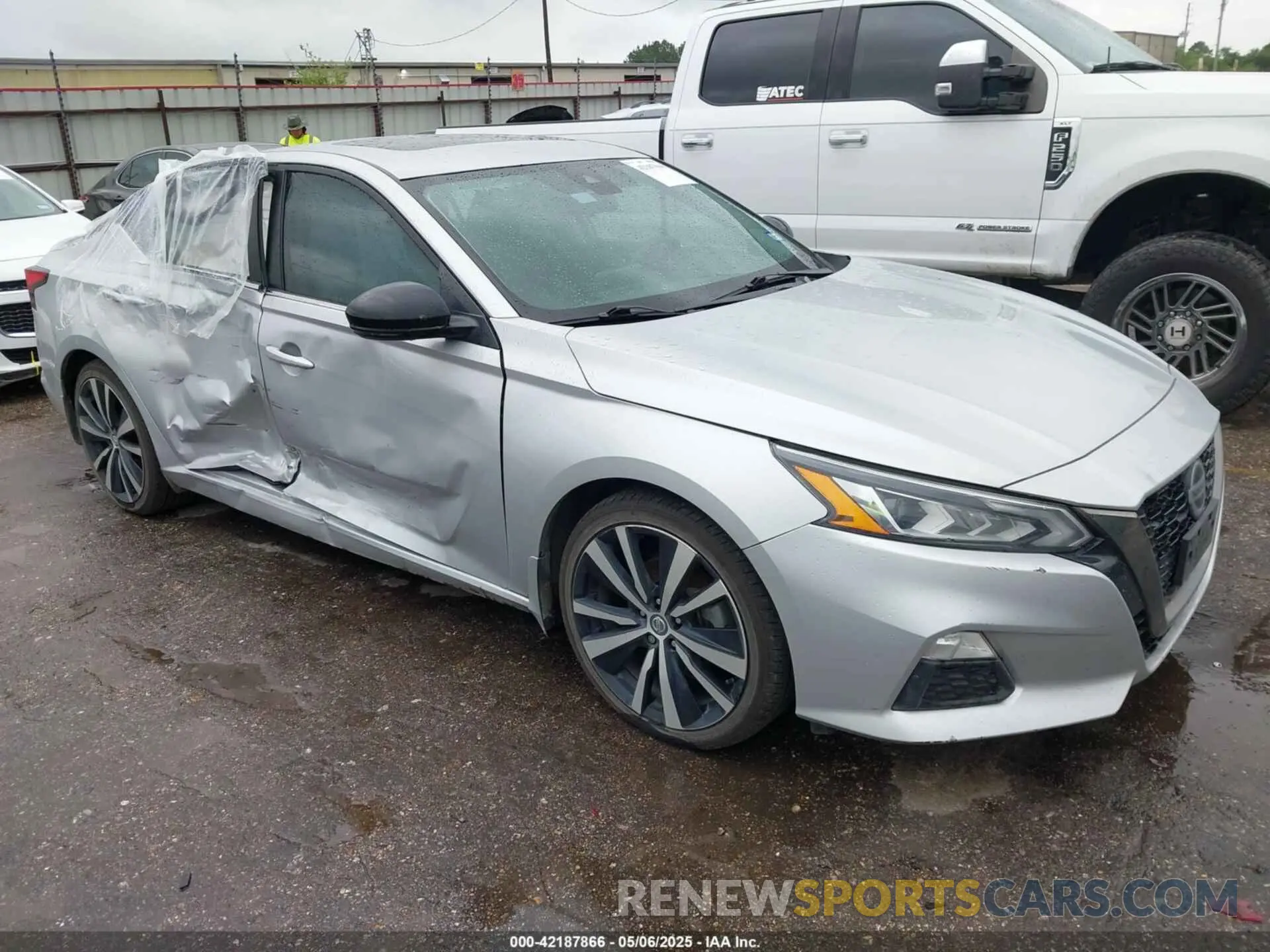 1 Фотография поврежденного автомобиля 1N4AL4CV6MN379126 NISSAN ALTIMA 2021