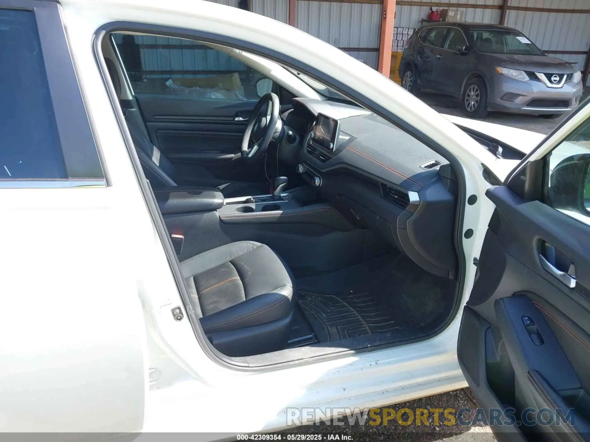 5 Photograph of a damaged car 1N4AL4CV7MN363663 NISSAN ALTIMA 2021