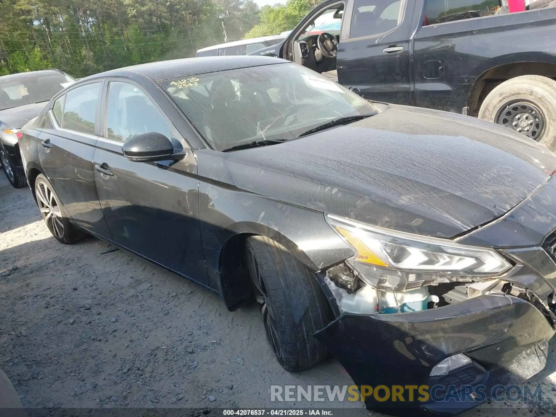 13 Photograph of a damaged car 1N4AL4CV9MN302542 NISSAN ALTIMA 2021