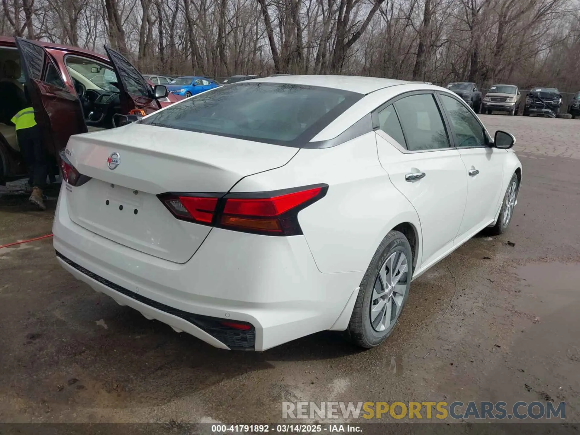 4 Фотография поврежденного автомобиля 1N4BL4BV0MN301611 NISSAN ALTIMA 2021