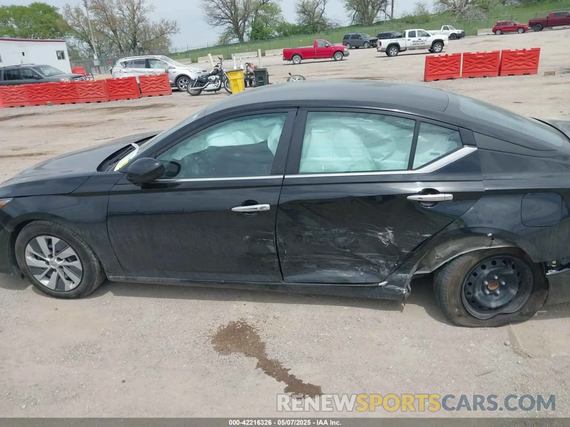 14 Photograph of a damaged car 1N4BL4BV1MN347044 NISSAN ALTIMA 2021