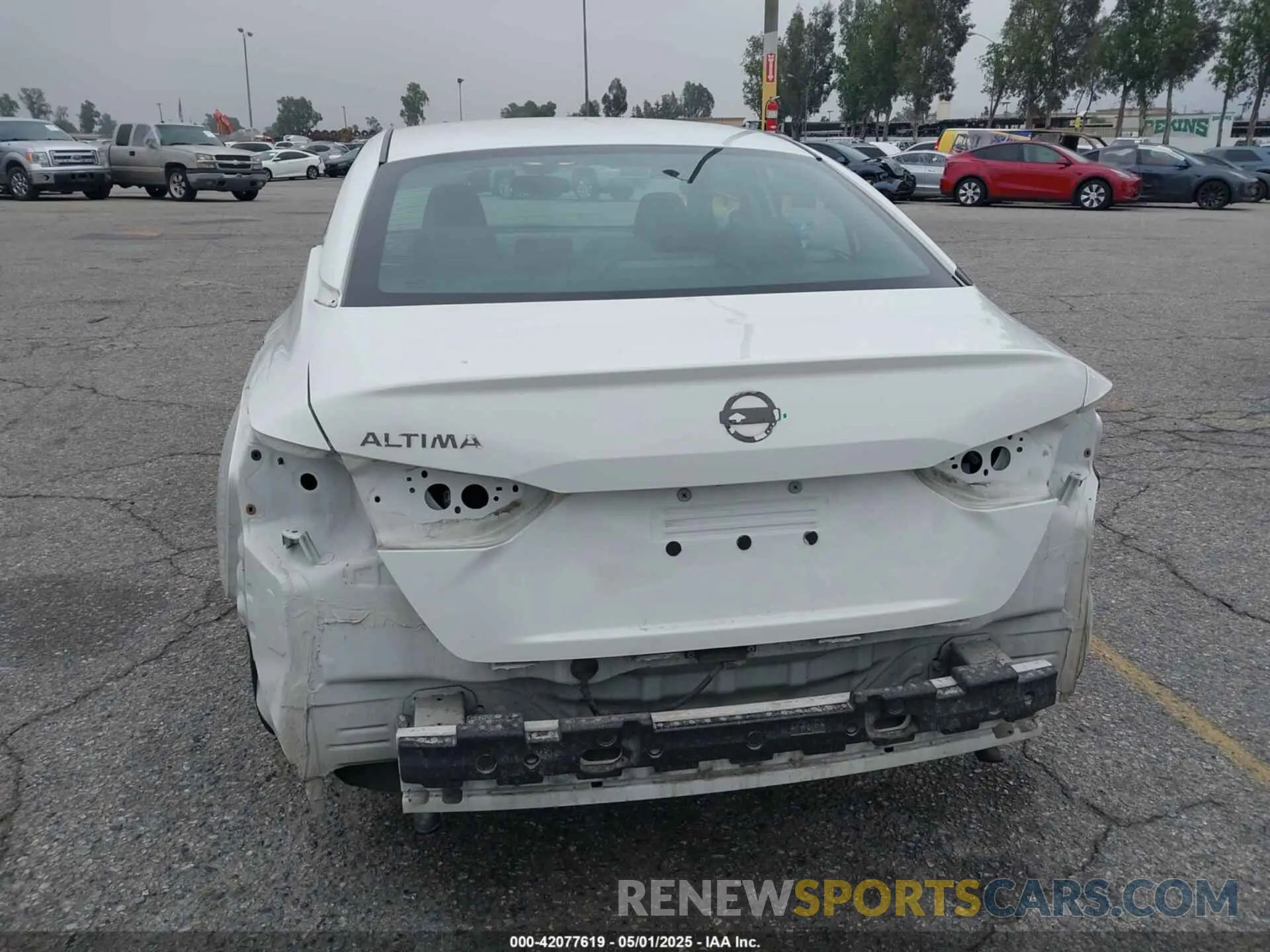17 Photograph of a damaged car 1N4BL4BV1MN398303 NISSAN ALTIMA 2021