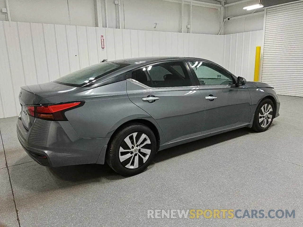 3 Photograph of a damaged car 1N4BL4BV2MN335212 NISSAN ALTIMA 2021