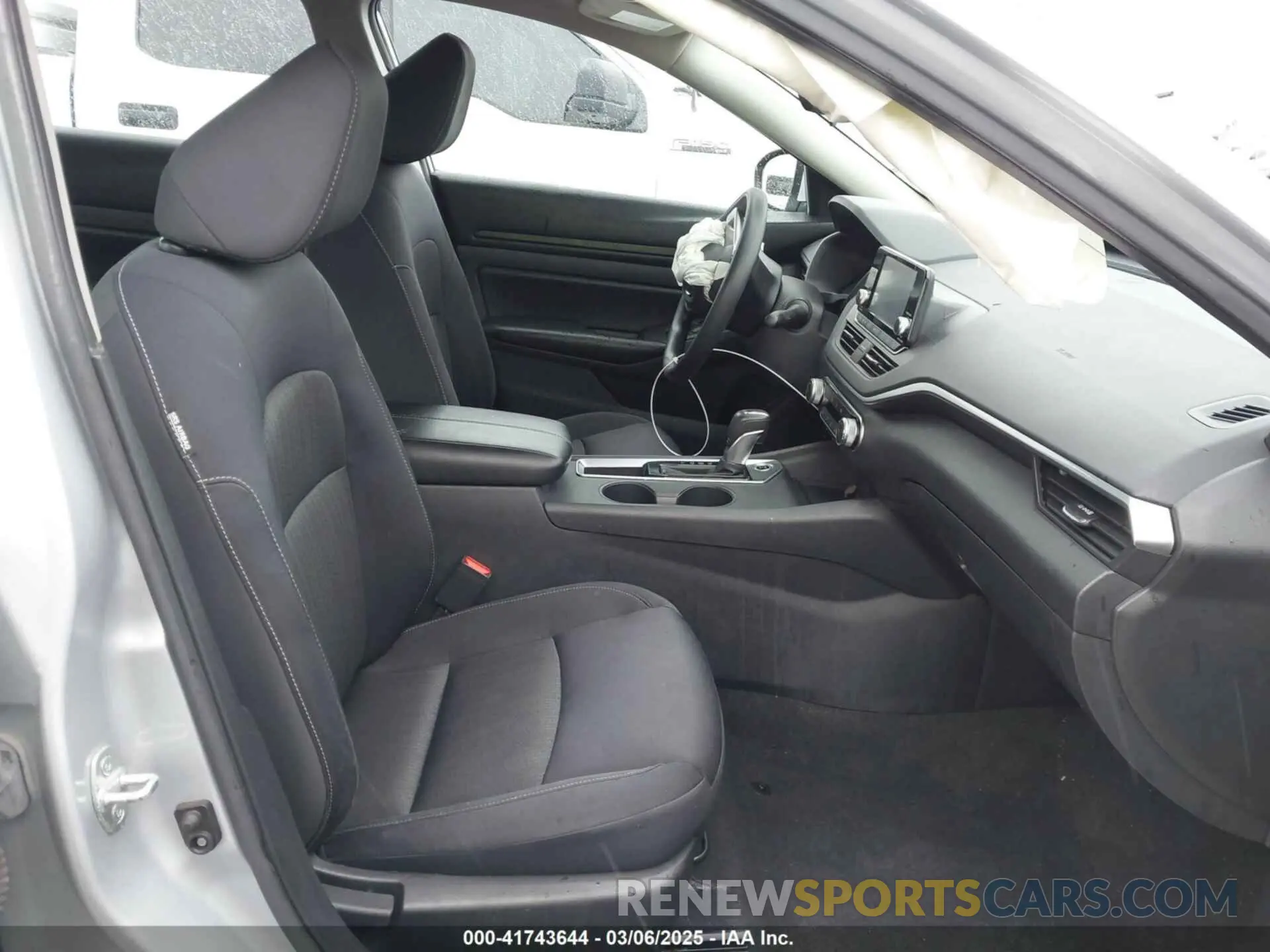 5 Photograph of a damaged car 1N4BL4BV5MN382492 NISSAN ALTIMA 2021