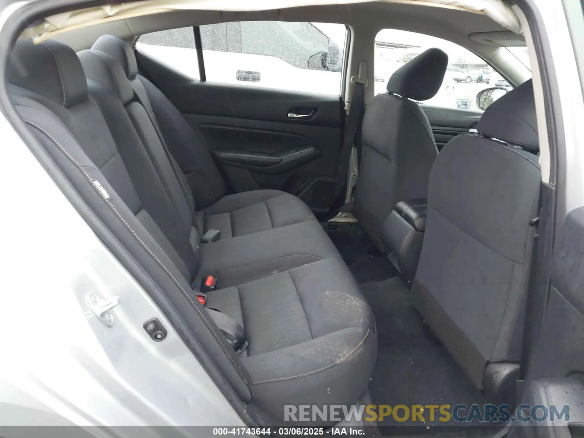 8 Photograph of a damaged car 1N4BL4BV5MN382492 NISSAN ALTIMA 2021