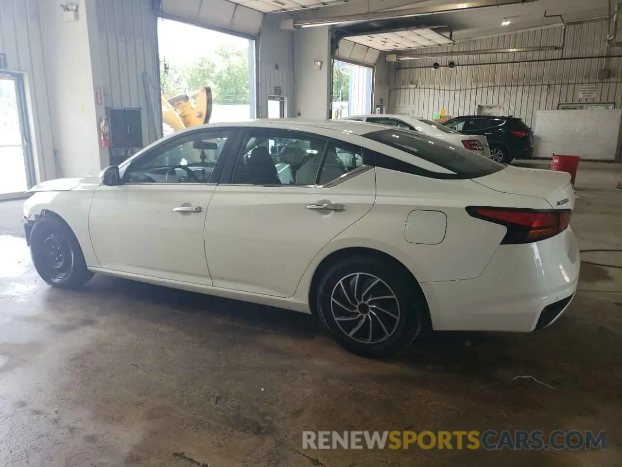 2 Photograph of a damaged car 1N4BL4BV7MN312329 NISSAN ALTIMA 2021