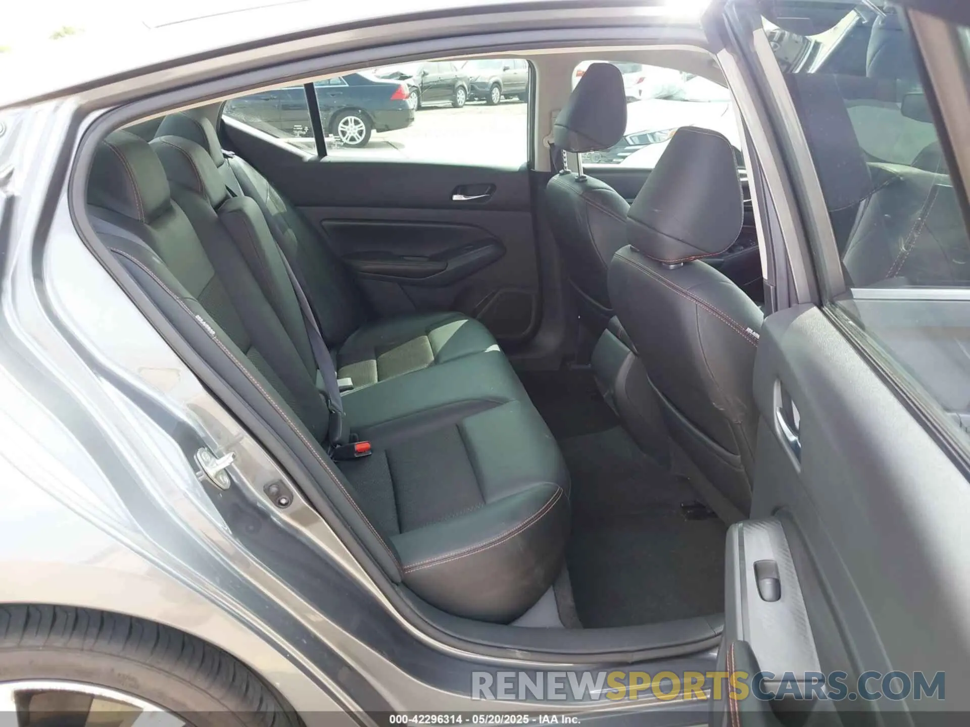8 Photograph of a damaged car 1N4BL4CV1MN303804 NISSAN ALTIMA 2021