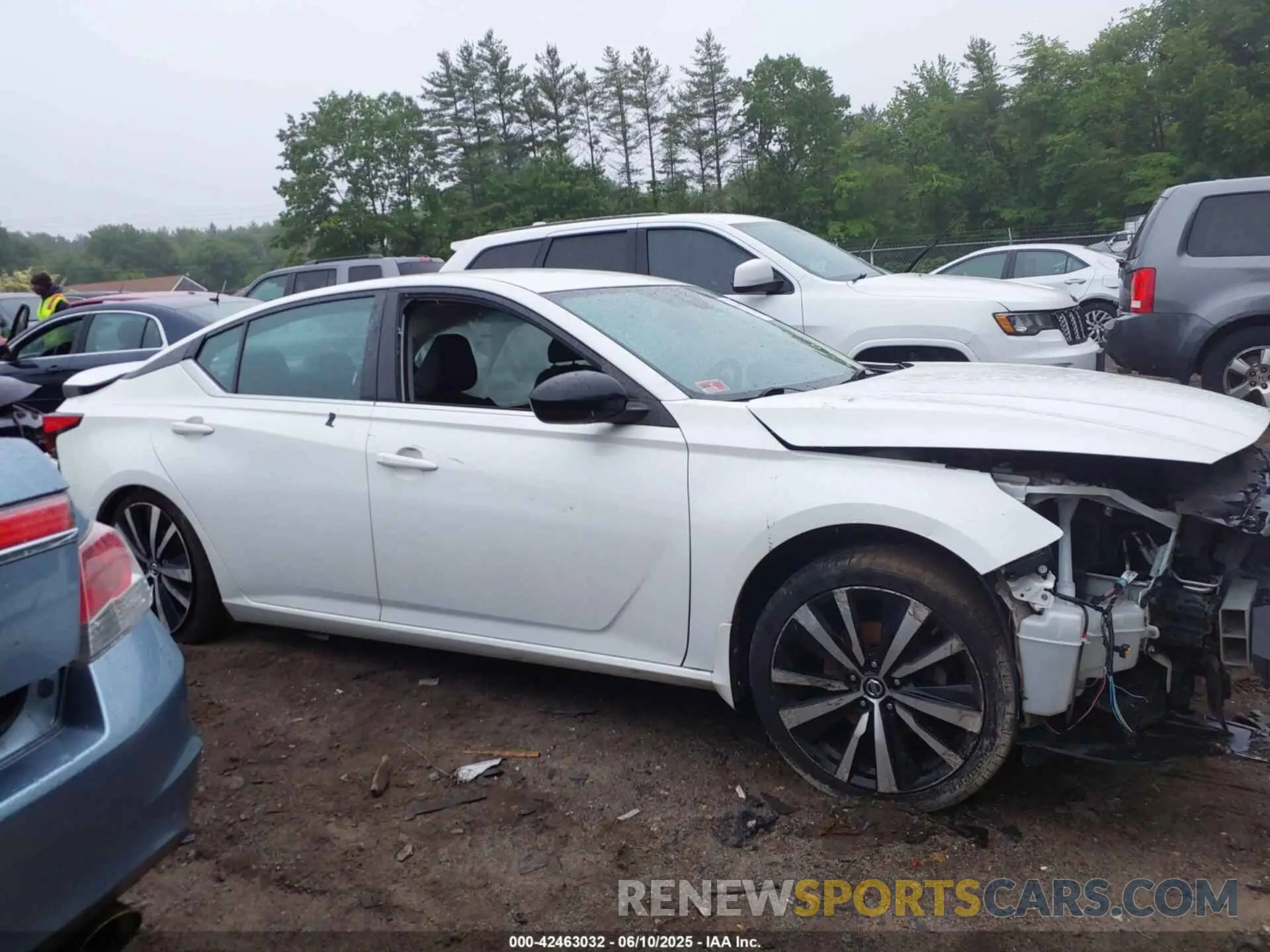 14 Photograph of a damaged car 1N4BL4CV2MN369214 NISSAN ALTIMA 2021