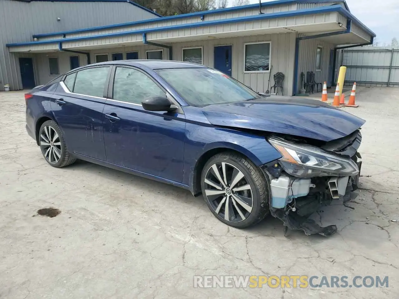 4 Photograph of a damaged car 1N4BL4CV2MN382092 NISSAN ALTIMA 2021