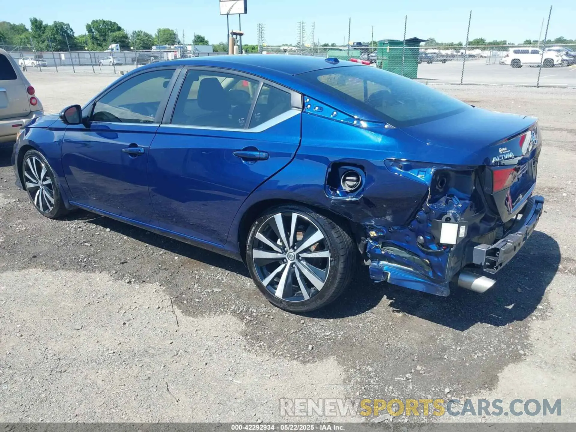 3 Photograph of a damaged car 1N4BL4CV2MN409663 NISSAN ALTIMA 2021