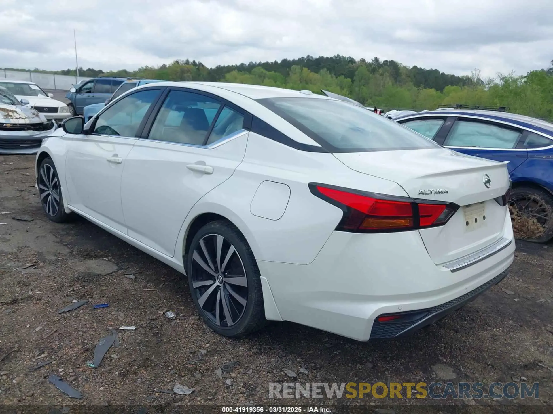 3 Photograph of a damaged car 1N4BL4CV3MN318580 NISSAN ALTIMA 2021