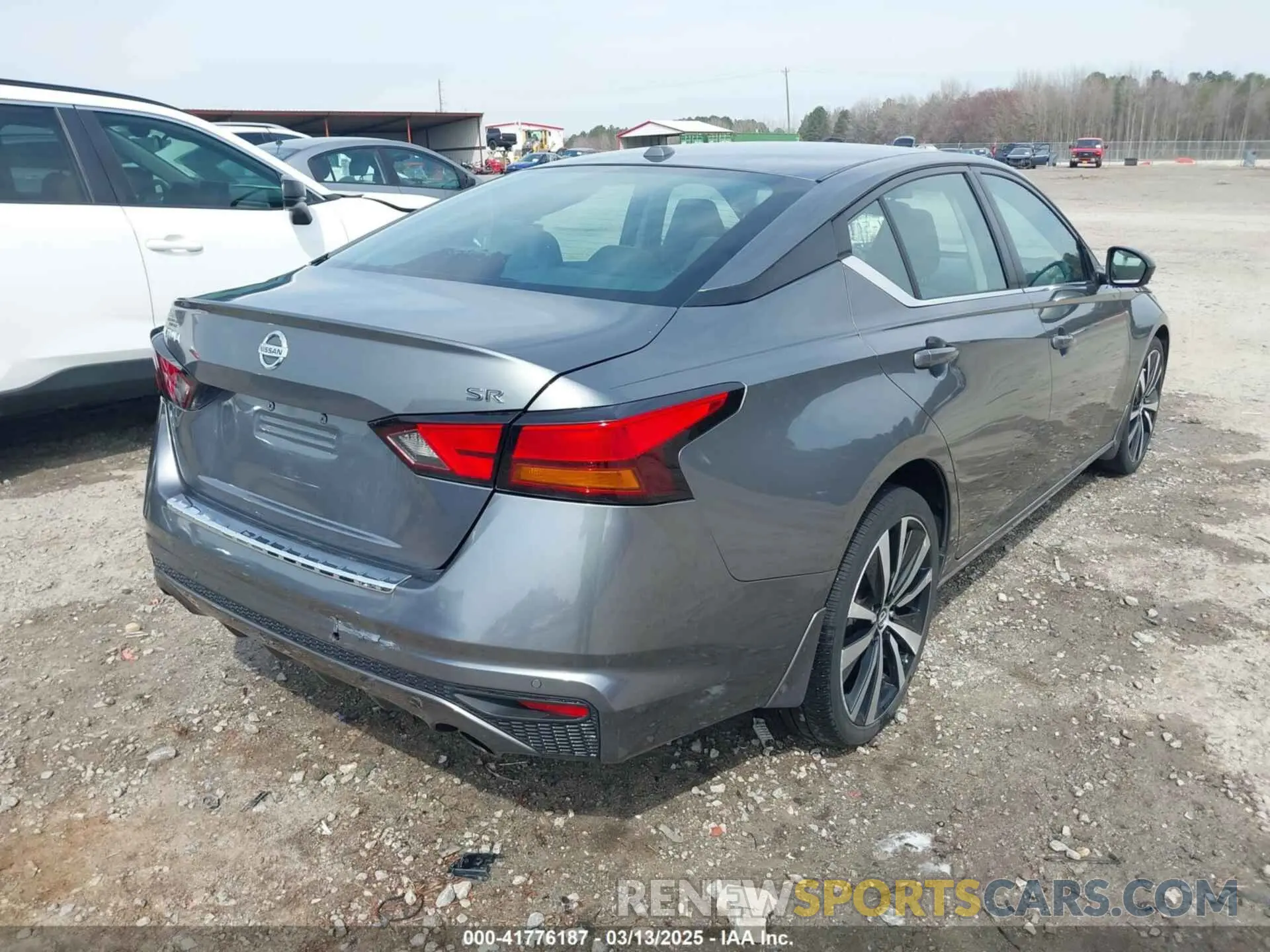 4 Photograph of a damaged car 1N4BL4CV4MN306647 NISSAN ALTIMA 2021