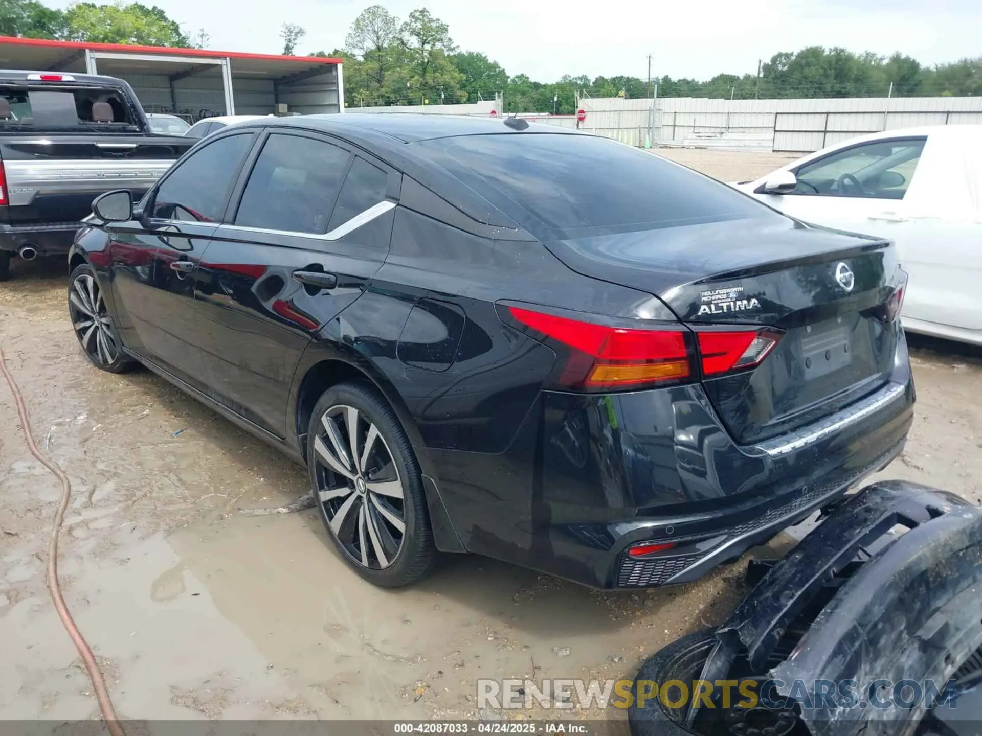 3 Photograph of a damaged car 1N4BL4CV4MN370364 NISSAN ALTIMA 2021