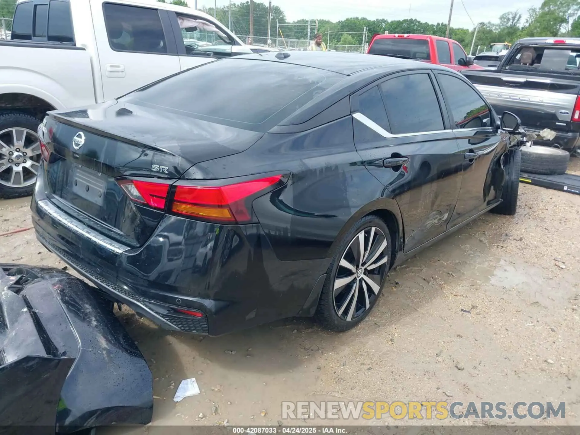 4 Photograph of a damaged car 1N4BL4CV4MN370364 NISSAN ALTIMA 2021