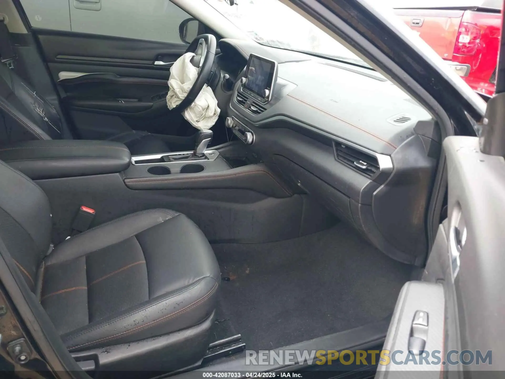 5 Photograph of a damaged car 1N4BL4CV4MN370364 NISSAN ALTIMA 2021