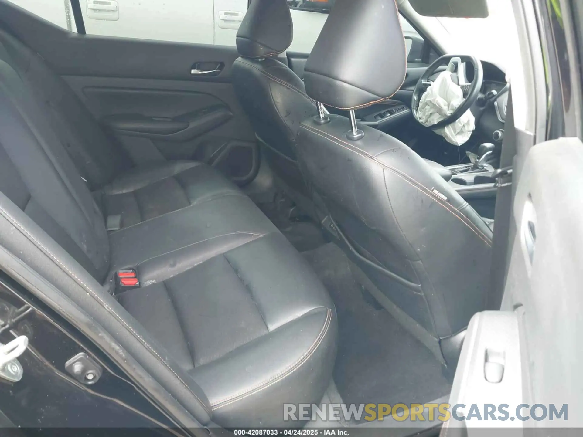 8 Photograph of a damaged car 1N4BL4CV4MN370364 NISSAN ALTIMA 2021