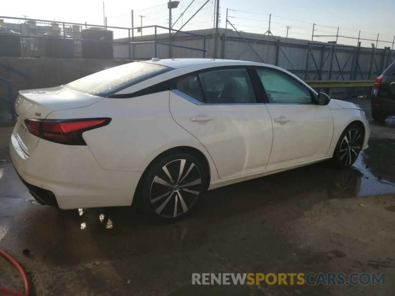 3 Фотография поврежденного автомобиля 1N4BL4CV4MN389724 NISSAN ALTIMA 2021