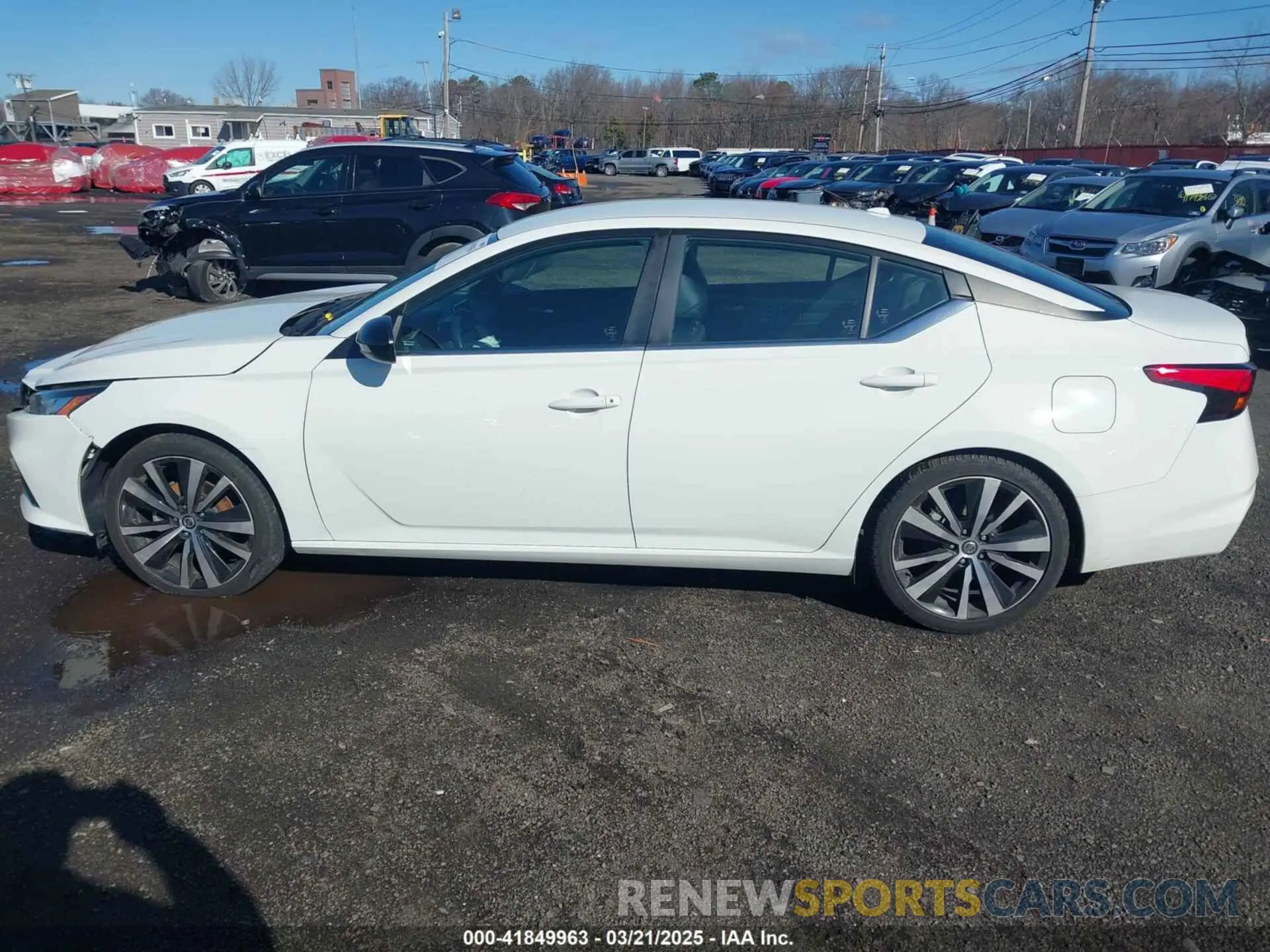 14 Photograph of a damaged car 1N4BL4CV4MN390338 NISSAN ALTIMA 2021