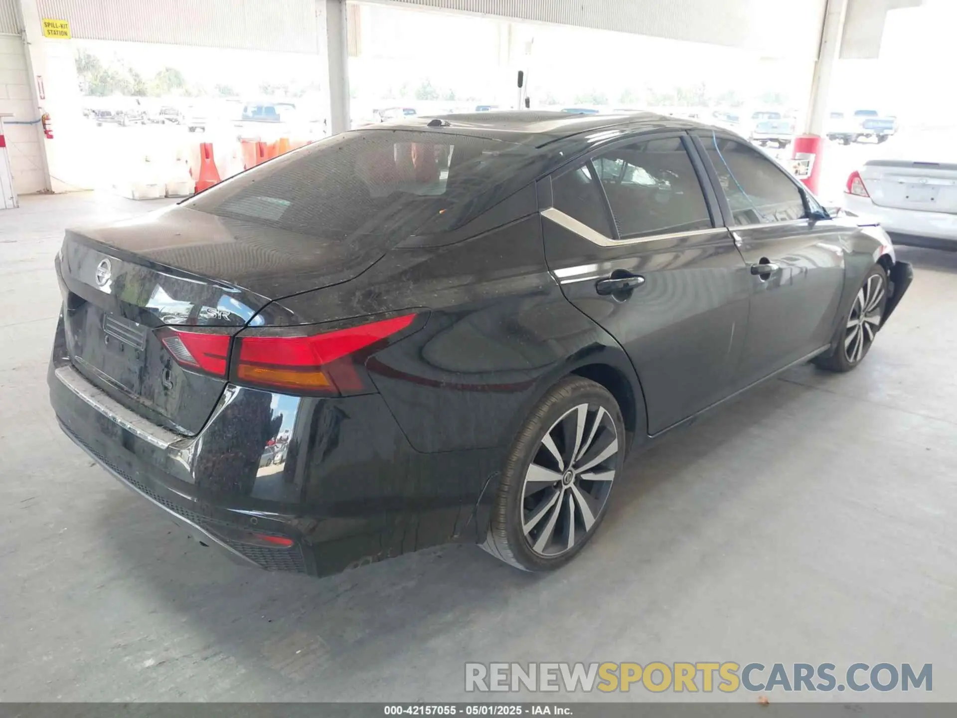 4 Photograph of a damaged car 1N4BL4CV5MN340144 NISSAN ALTIMA 2021