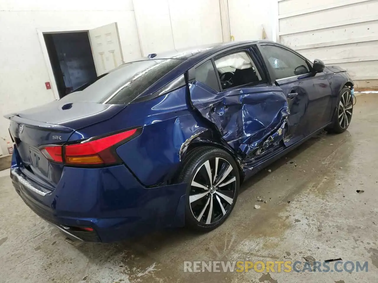 3 Photograph of a damaged car 1N4BL4CV6MN383147 NISSAN ALTIMA 2021