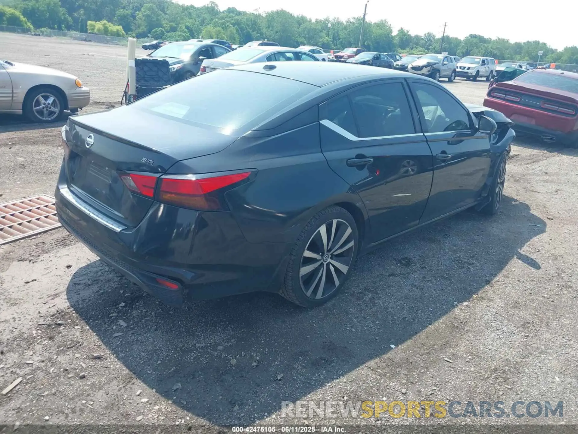 4 Photograph of a damaged car 1N4BL4CV6MN393418 NISSAN ALTIMA 2021