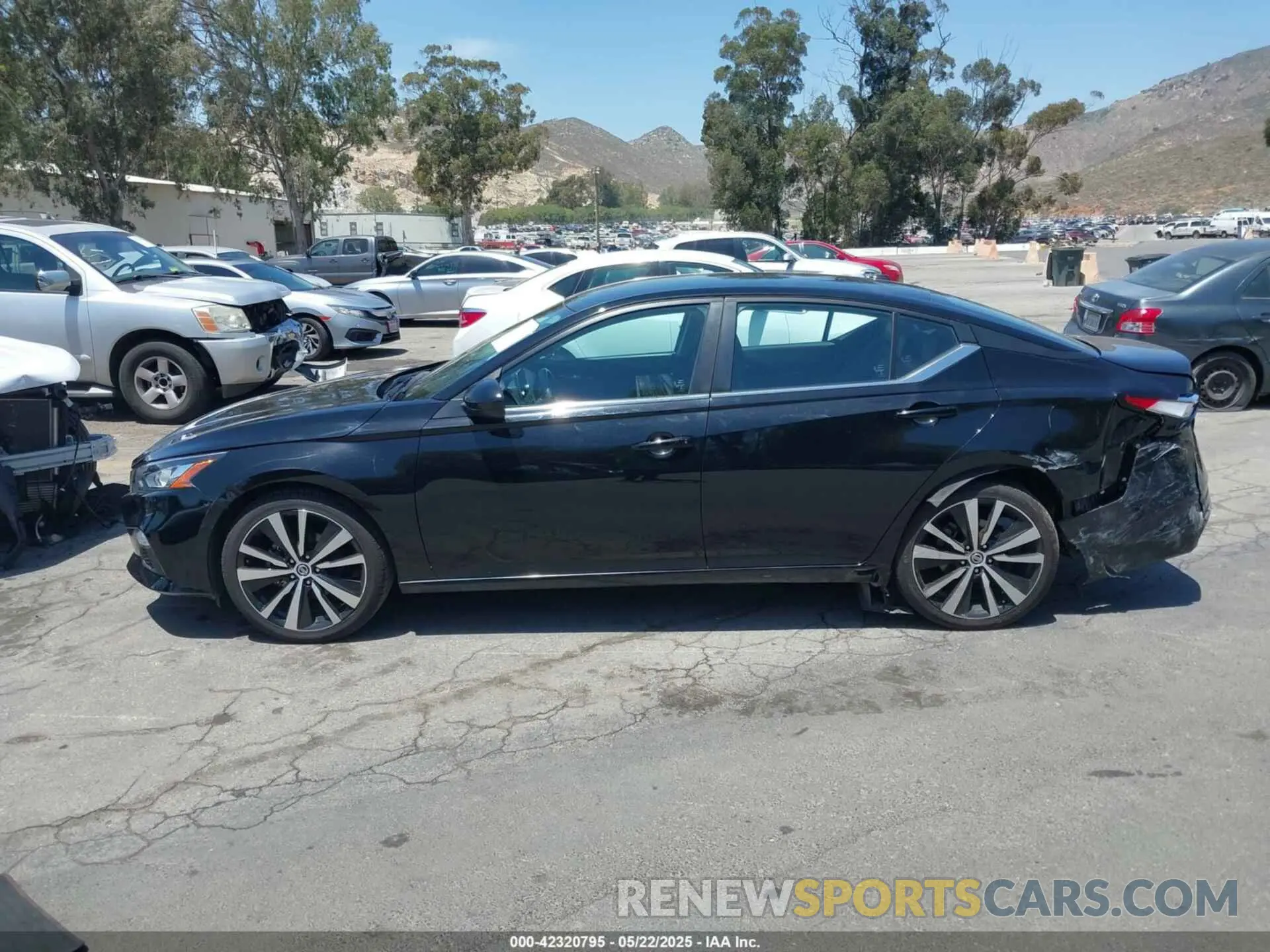 14 Photograph of a damaged car 1N4BL4CV6MN410010 NISSAN ALTIMA 2021