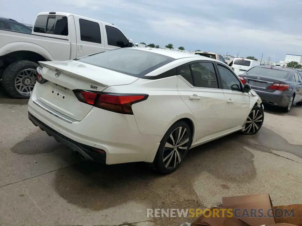 3 Photograph of a damaged car 1N4BL4CV7MN369158 NISSAN ALTIMA 2021