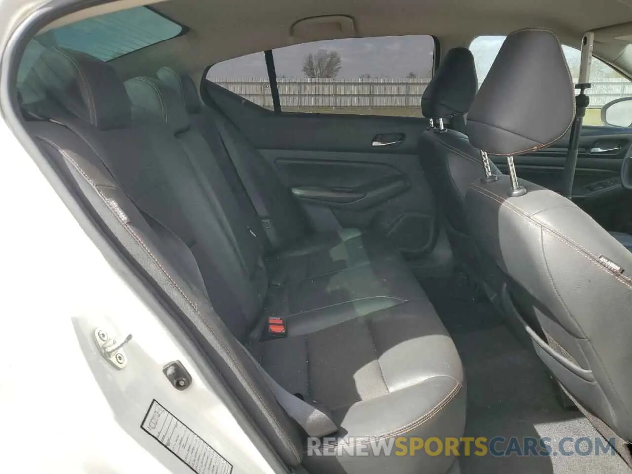 10 Photograph of a damaged car 1N4BL4CV7MN382850 NISSAN ALTIMA 2021