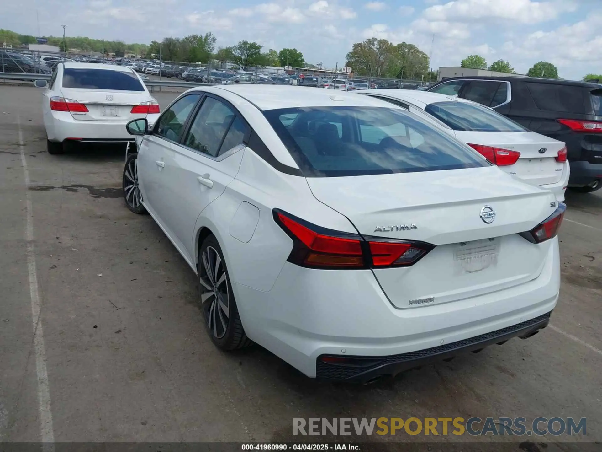 3 Фотография поврежденного автомобиля 1N4BL4CV8MN366334 NISSAN ALTIMA 2021