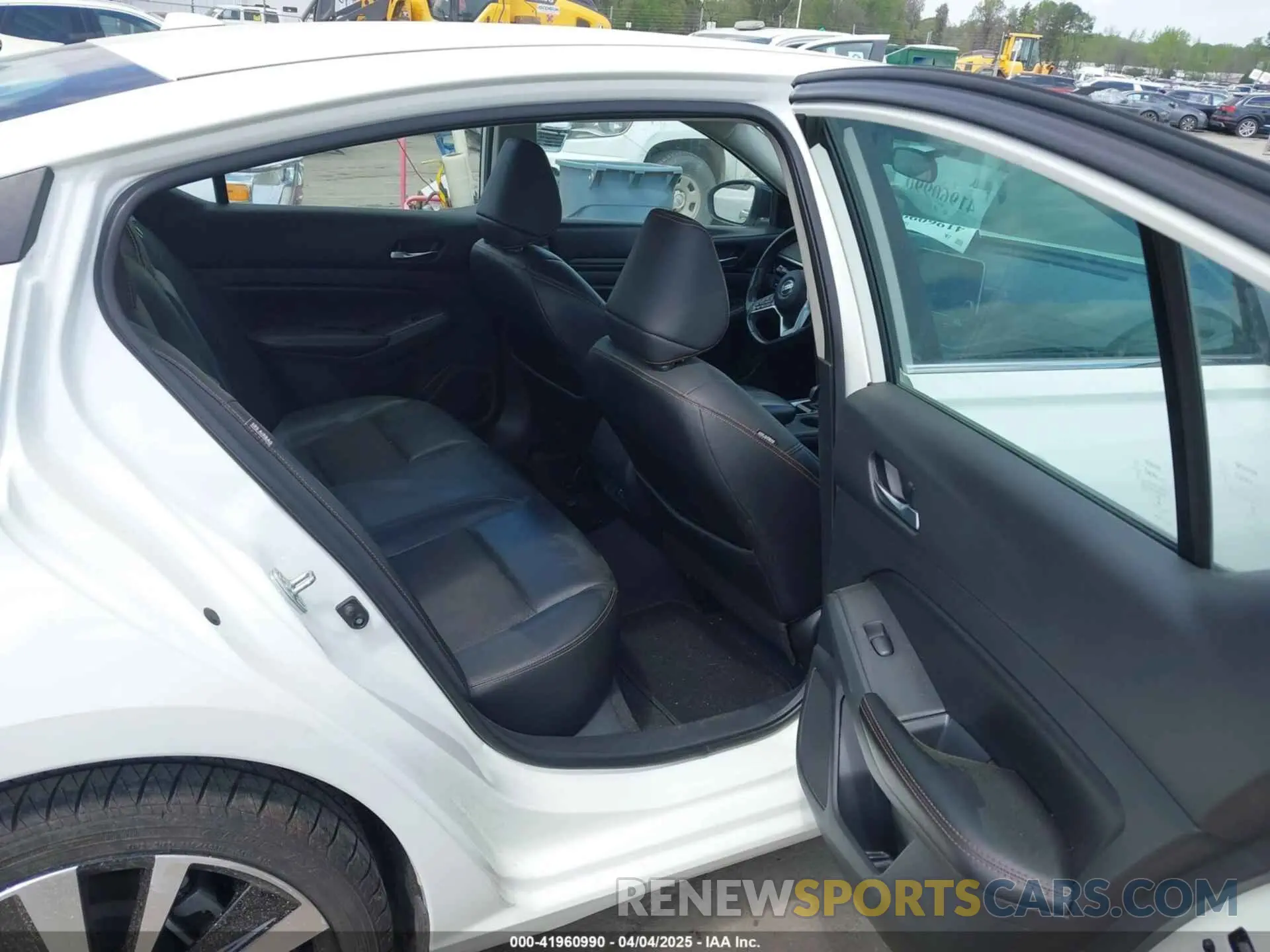 8 Фотография поврежденного автомобиля 1N4BL4CV8MN366334 NISSAN ALTIMA 2021