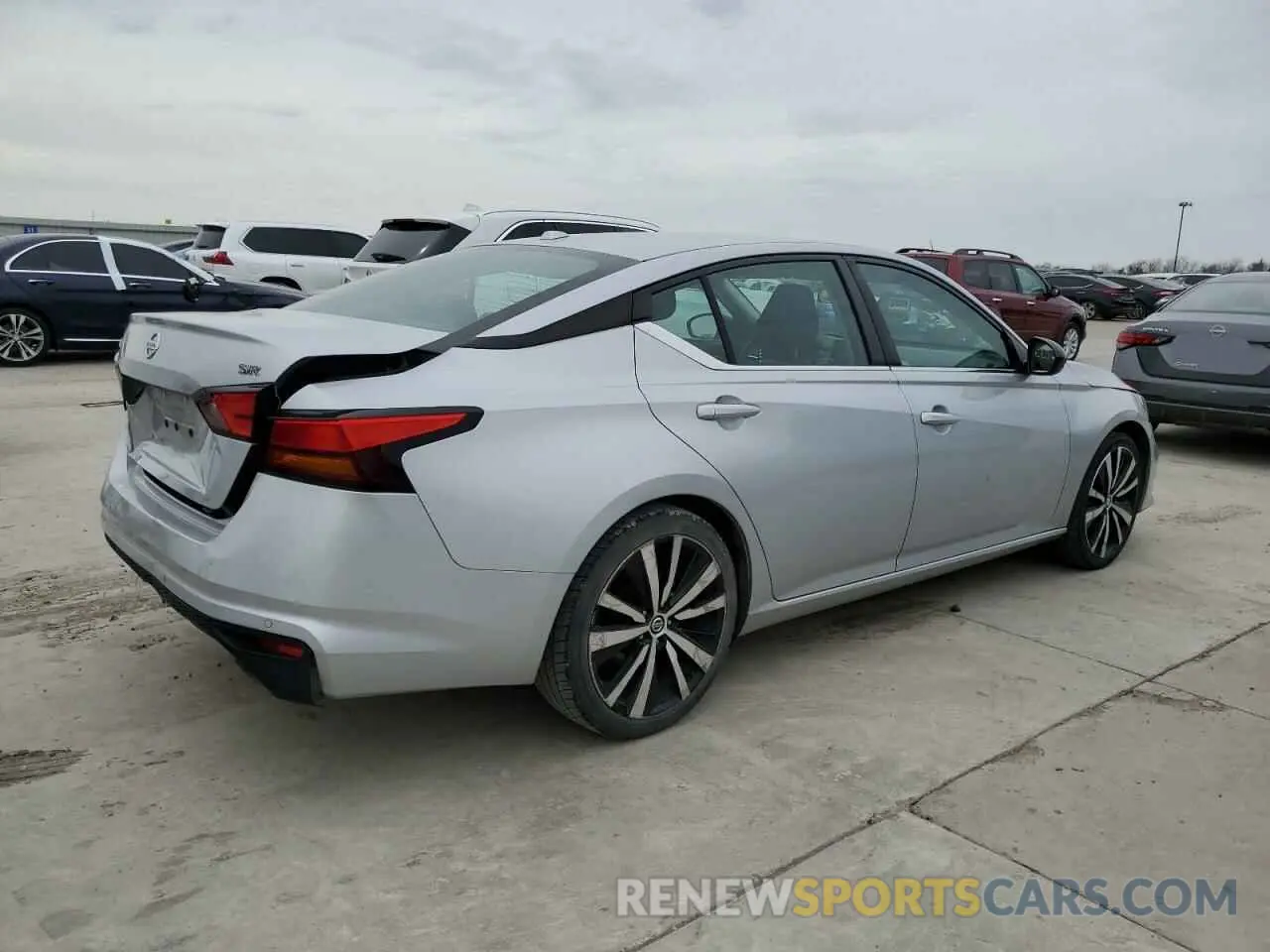 3 Фотография поврежденного автомобиля 1N4BL4CV8MN372196 NISSAN ALTIMA 2021