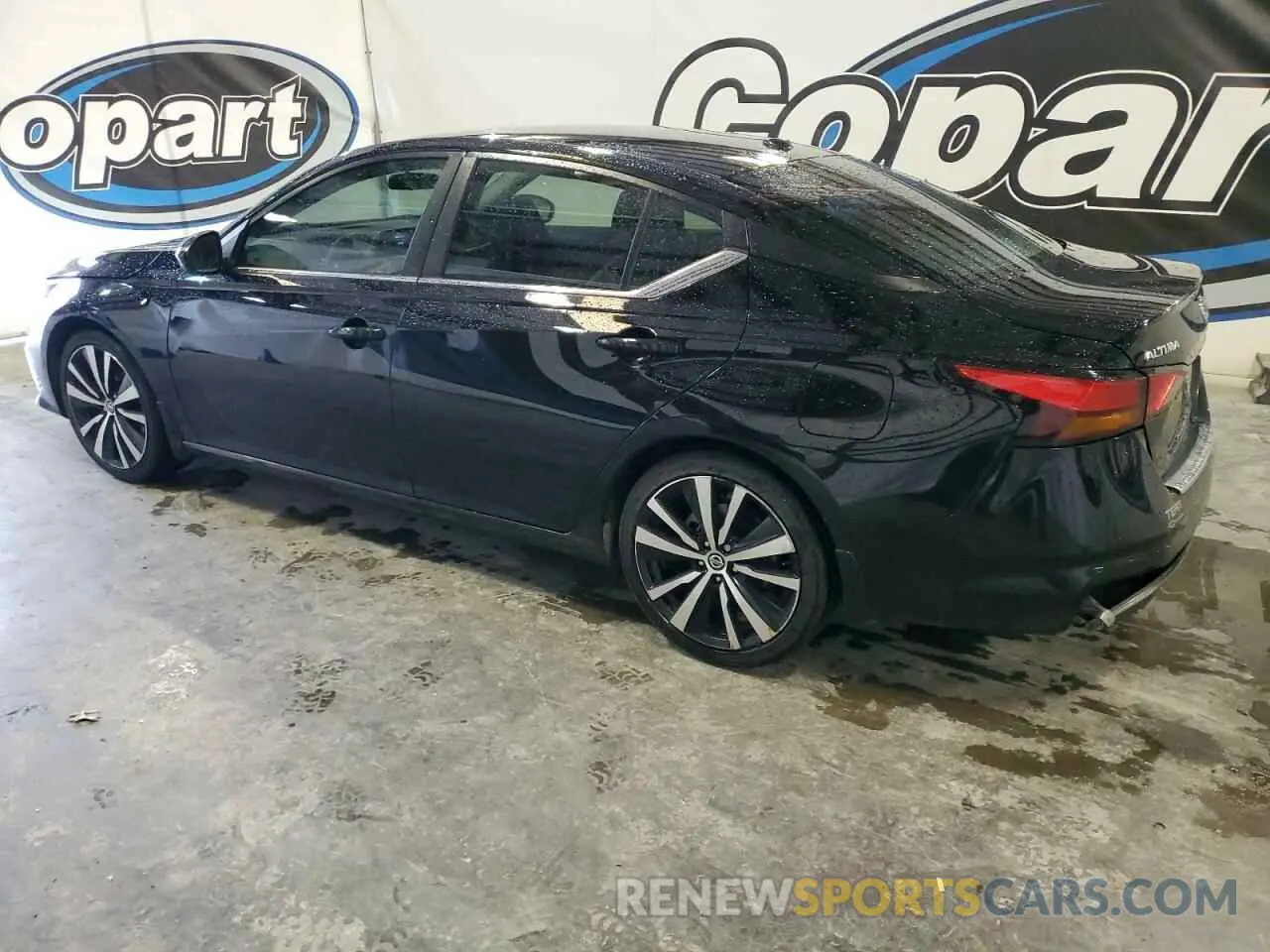 2 Photograph of a damaged car 1N4BL4CV9MN328059 NISSAN ALTIMA 2021