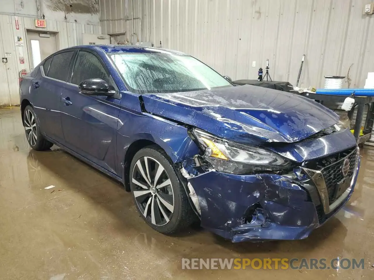 4 Photograph of a damaged car 1N4BL4CW1MN418248 NISSAN ALTIMA 2021