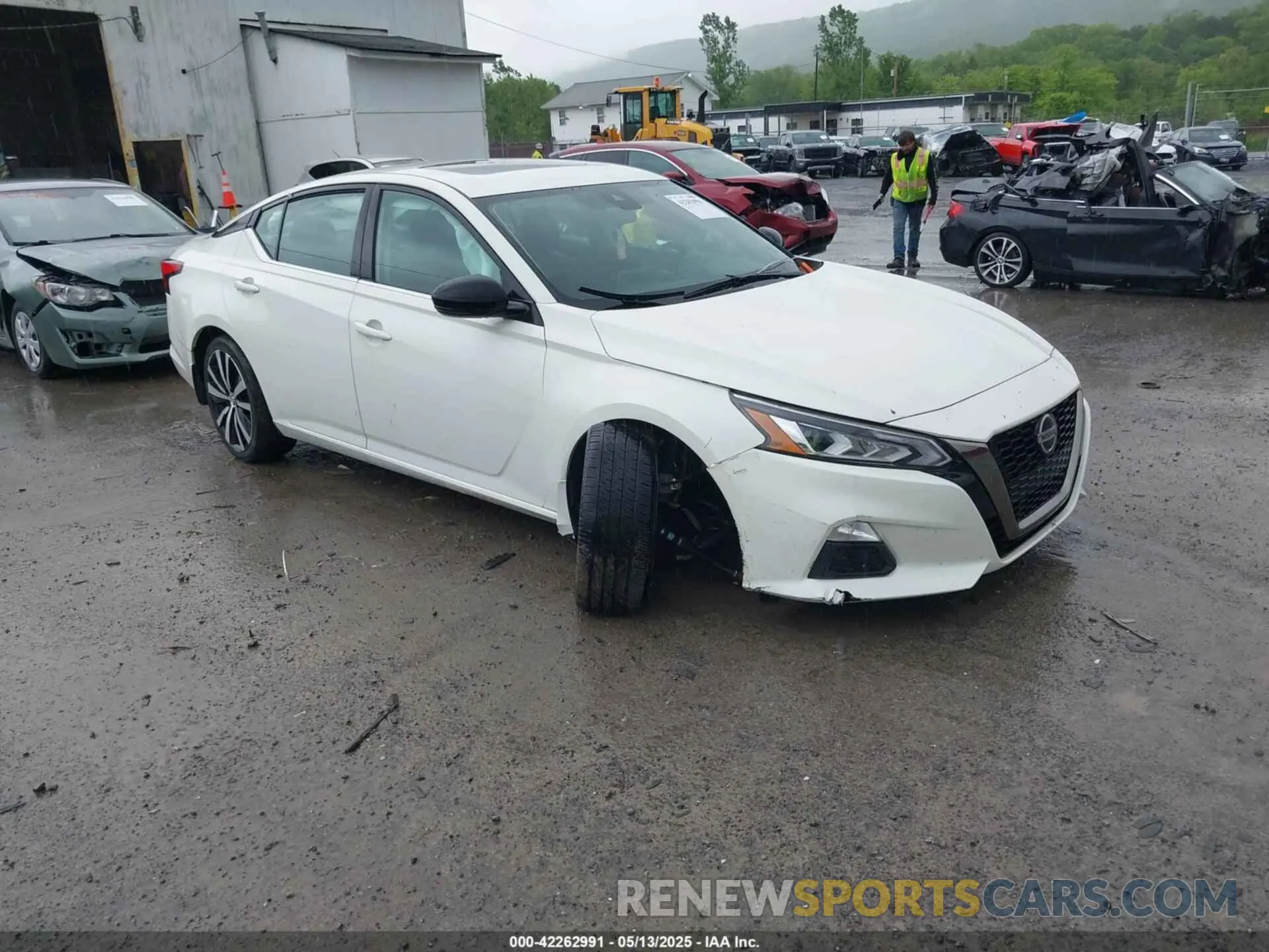 1 Photograph of a damaged car 1N4BL4CW2MN353748 NISSAN ALTIMA 2021