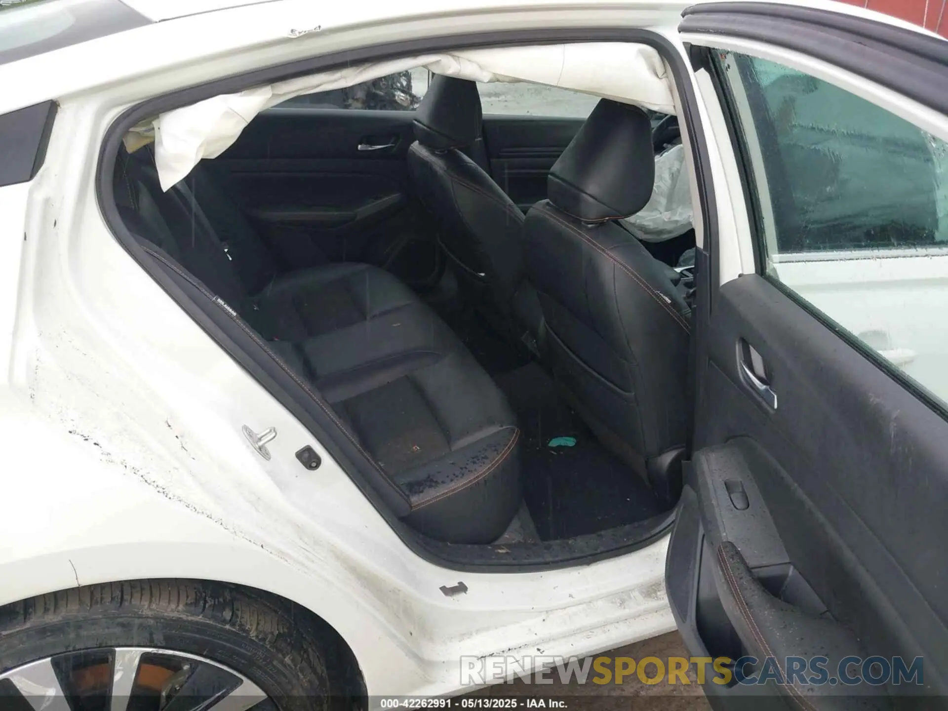 8 Photograph of a damaged car 1N4BL4CW2MN353748 NISSAN ALTIMA 2021