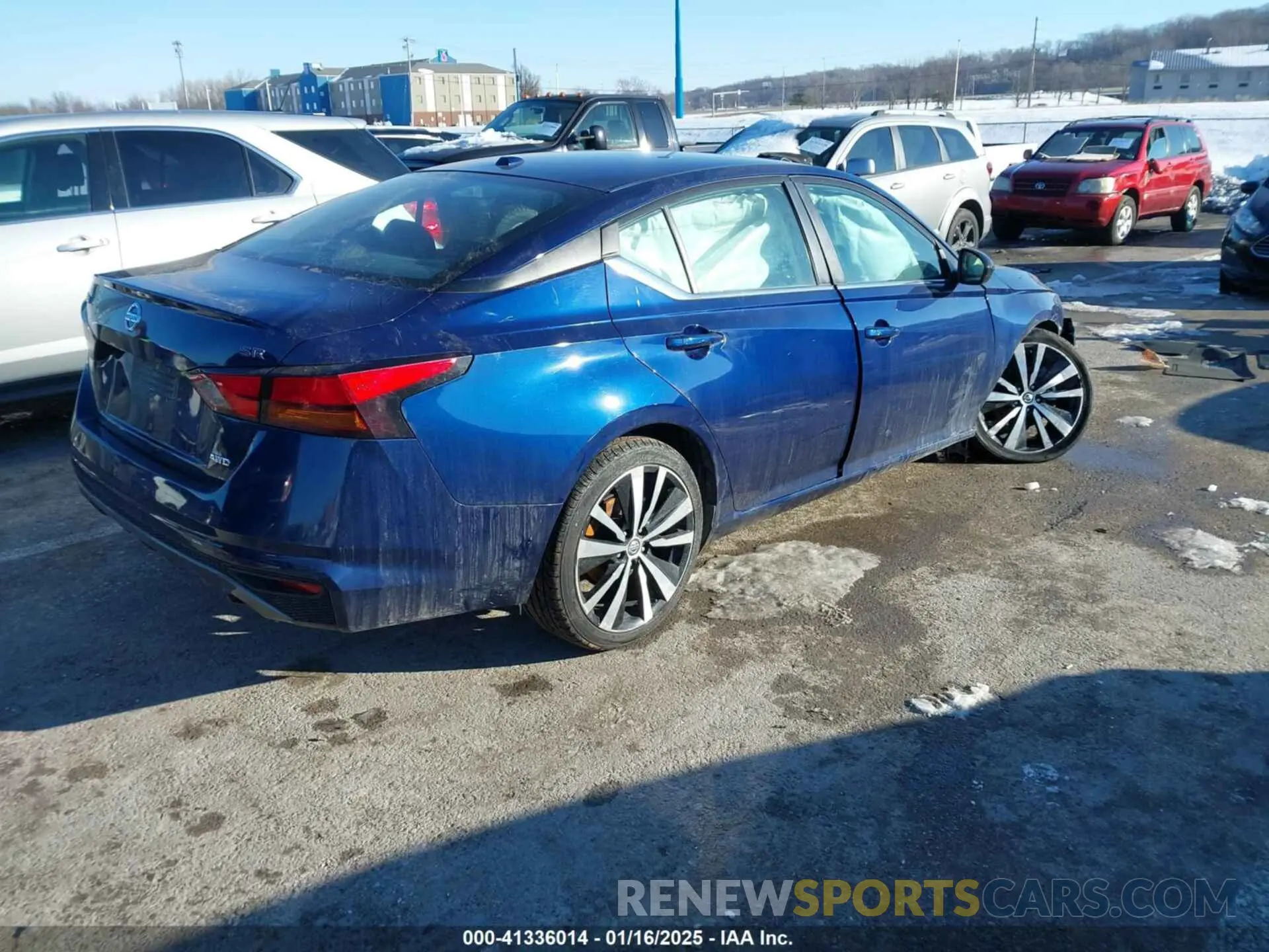 4 Фотография поврежденного автомобиля 1N4BL4CW7MN312595 NISSAN ALTIMA 2021