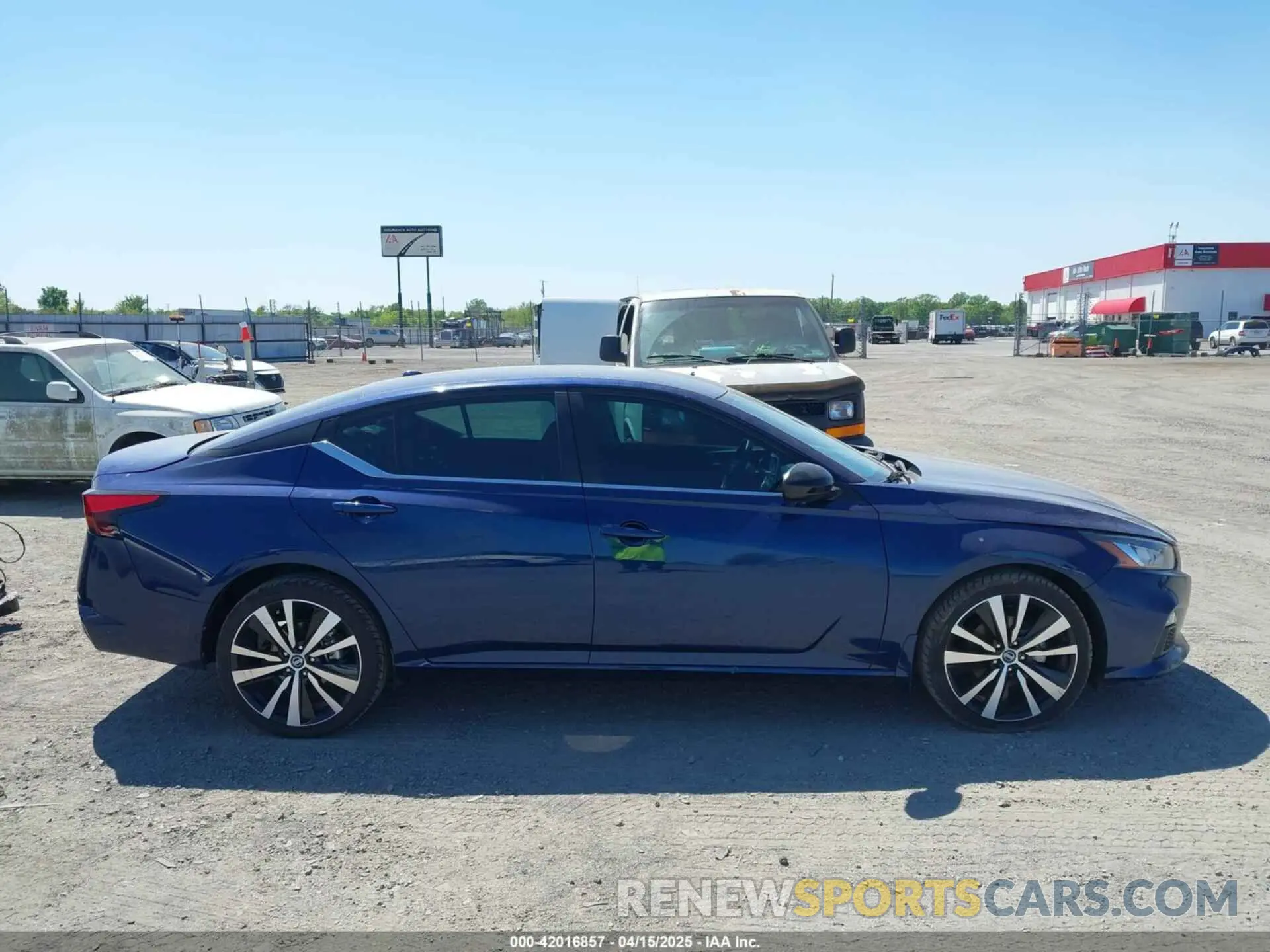 13 Photograph of a damaged car 1N4BL4CW7MN328571 NISSAN ALTIMA 2021