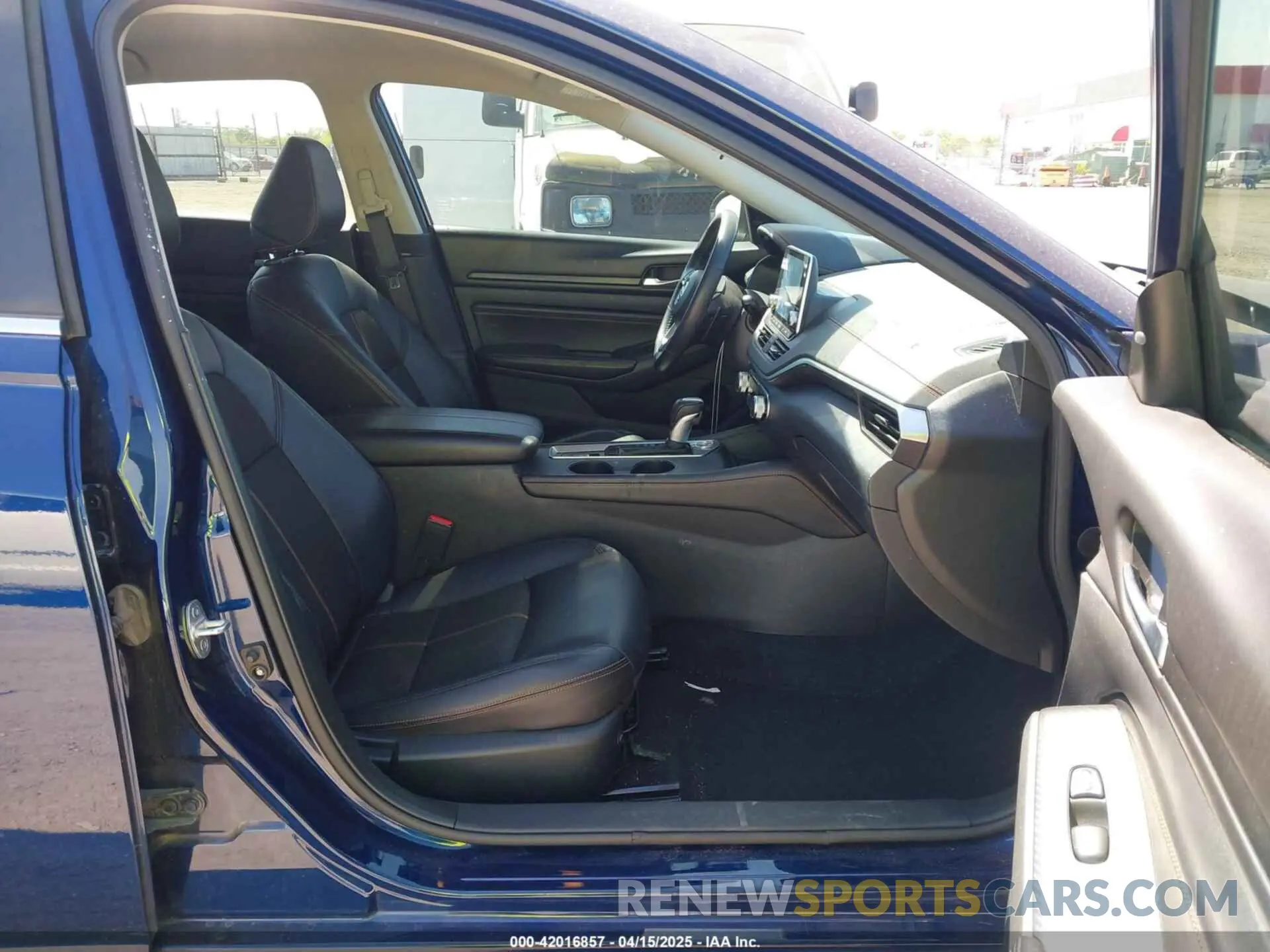 5 Photograph of a damaged car 1N4BL4CW7MN328571 NISSAN ALTIMA 2021