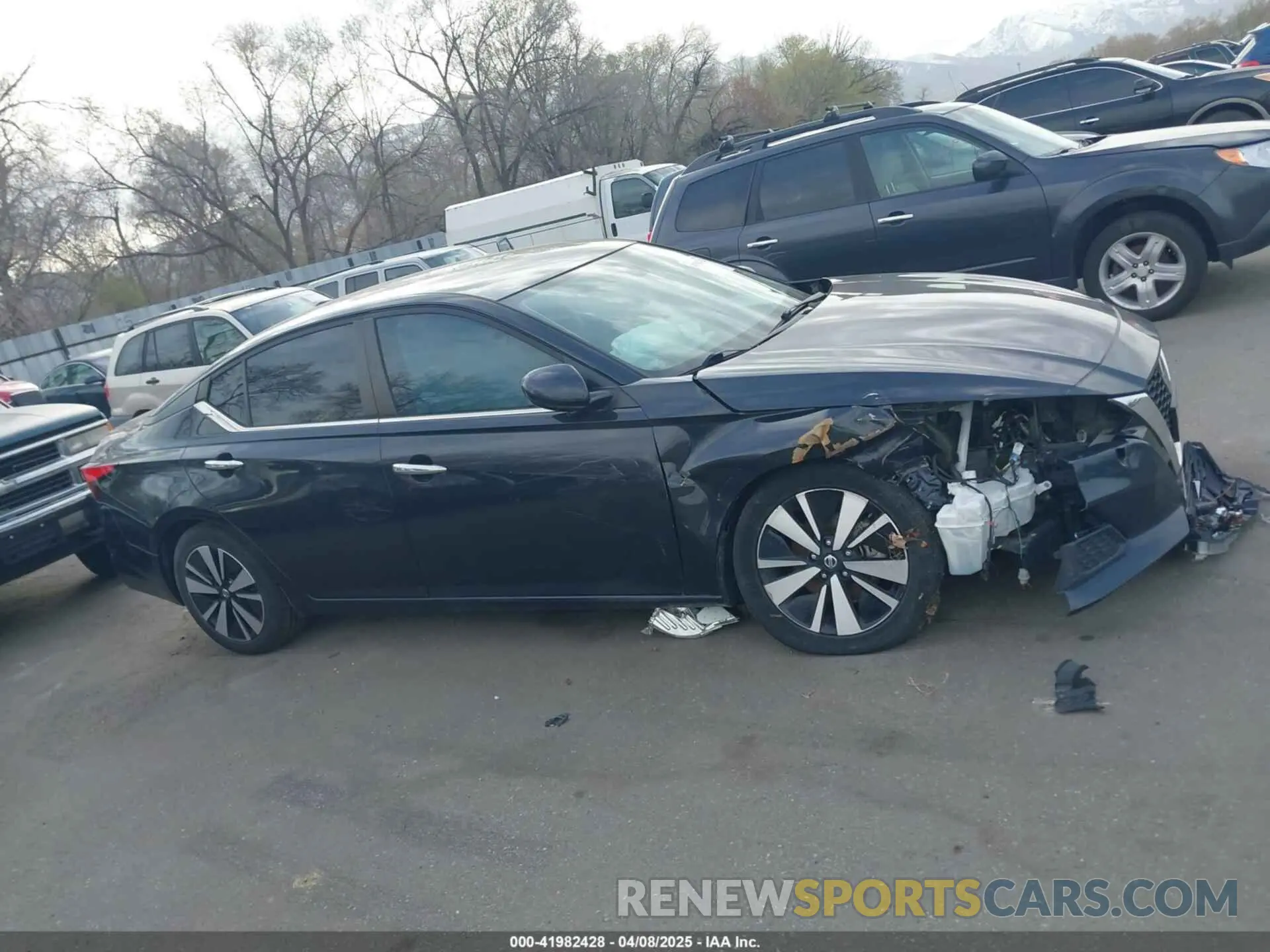 13 Photograph of a damaged car 1N4BL4DV0MN318955 NISSAN ALTIMA 2021