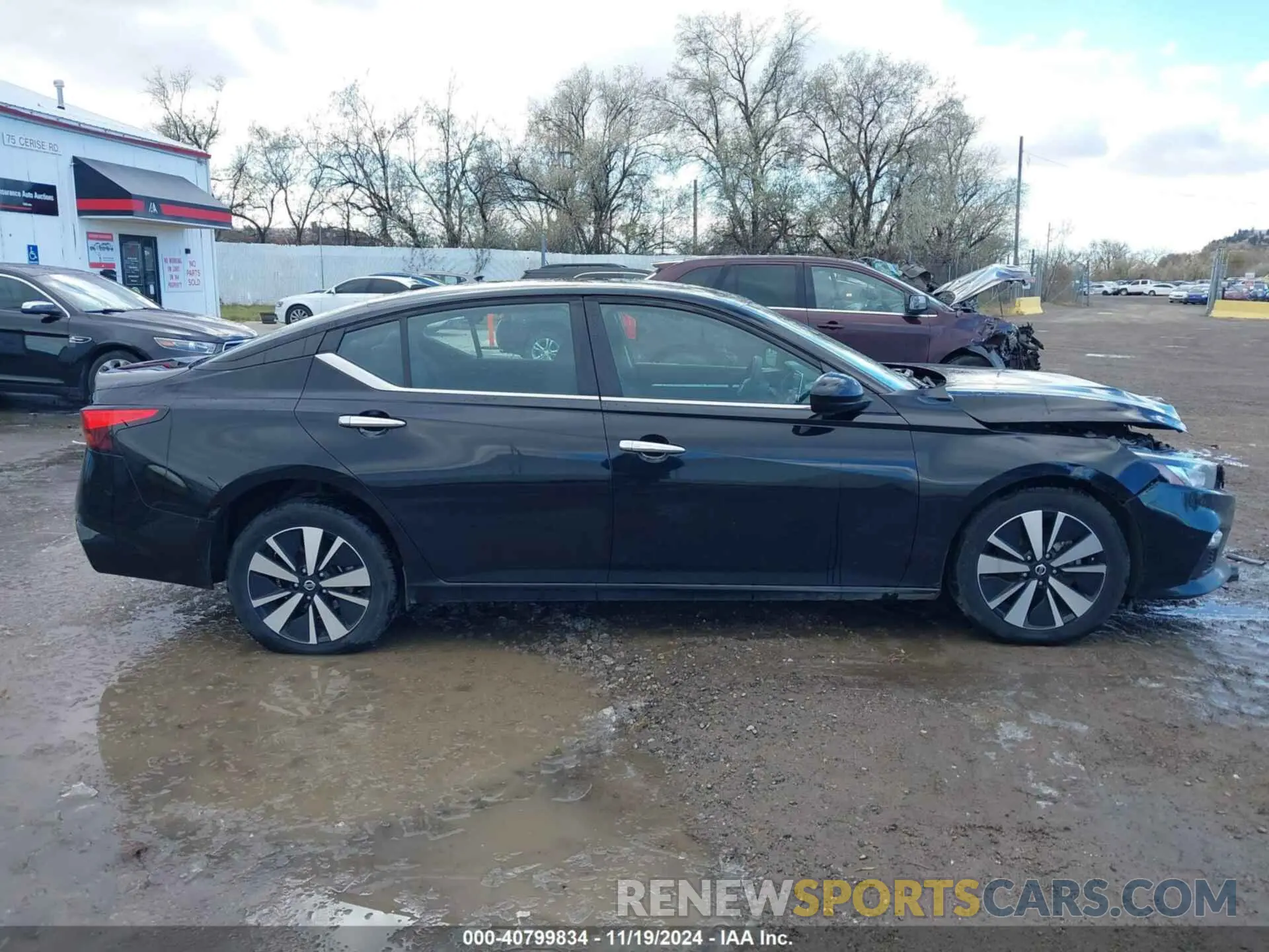 13 Photograph of a damaged car 1N4BL4DV1MN335585 NISSAN ALTIMA 2021