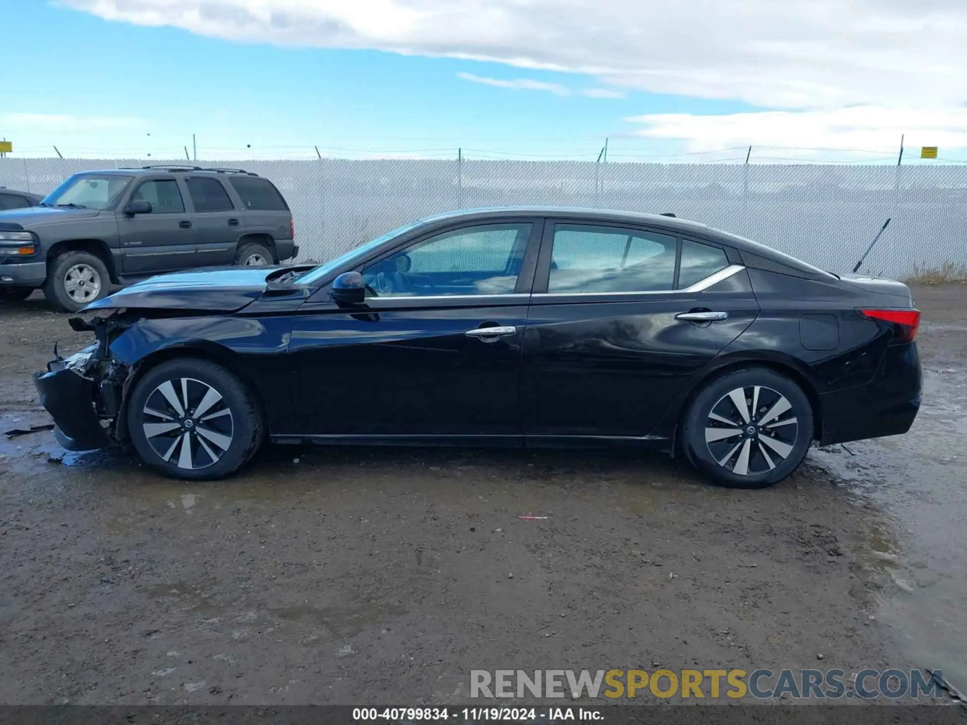 14 Photograph of a damaged car 1N4BL4DV1MN335585 NISSAN ALTIMA 2021