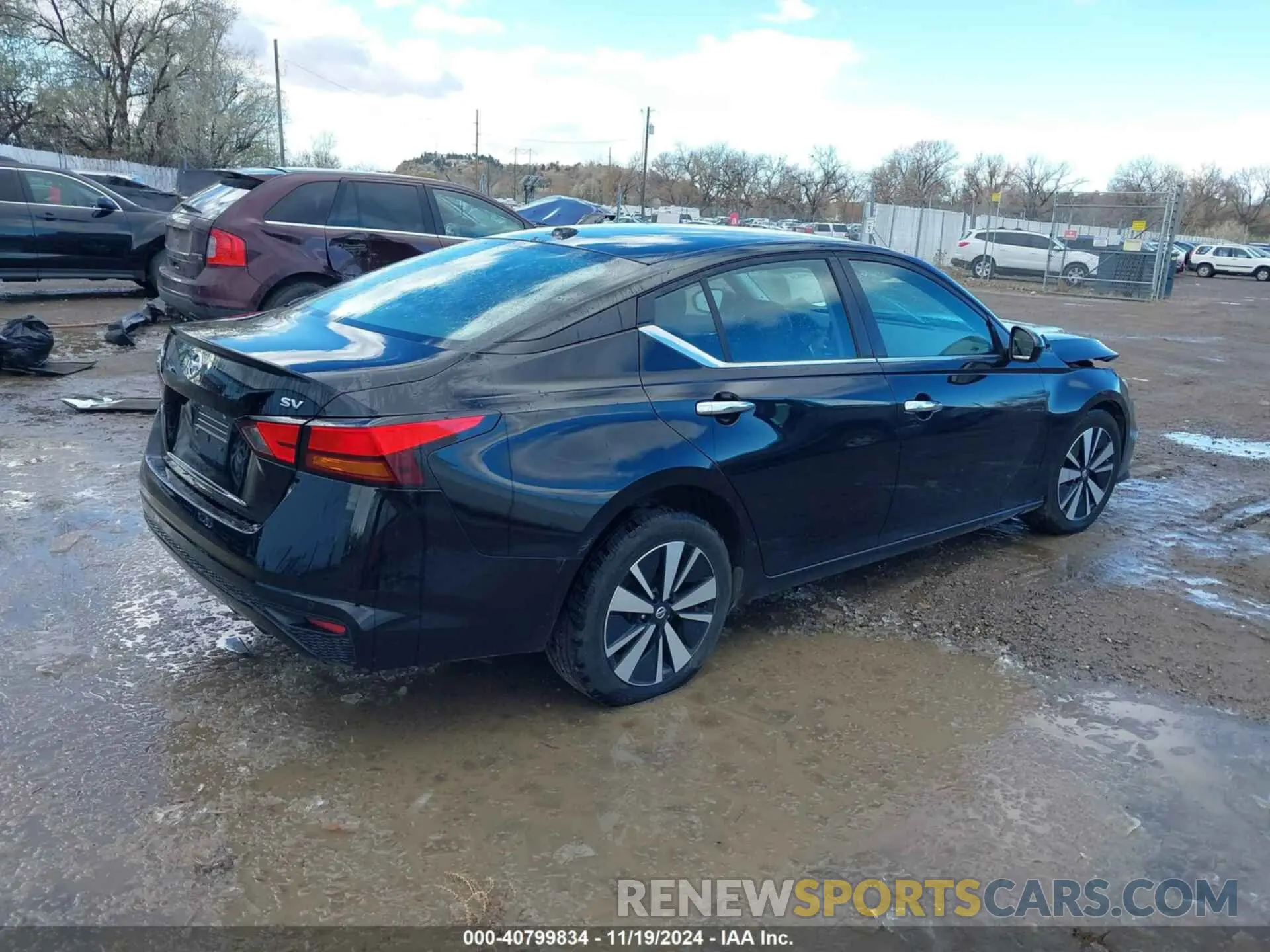 4 Photograph of a damaged car 1N4BL4DV1MN335585 NISSAN ALTIMA 2021